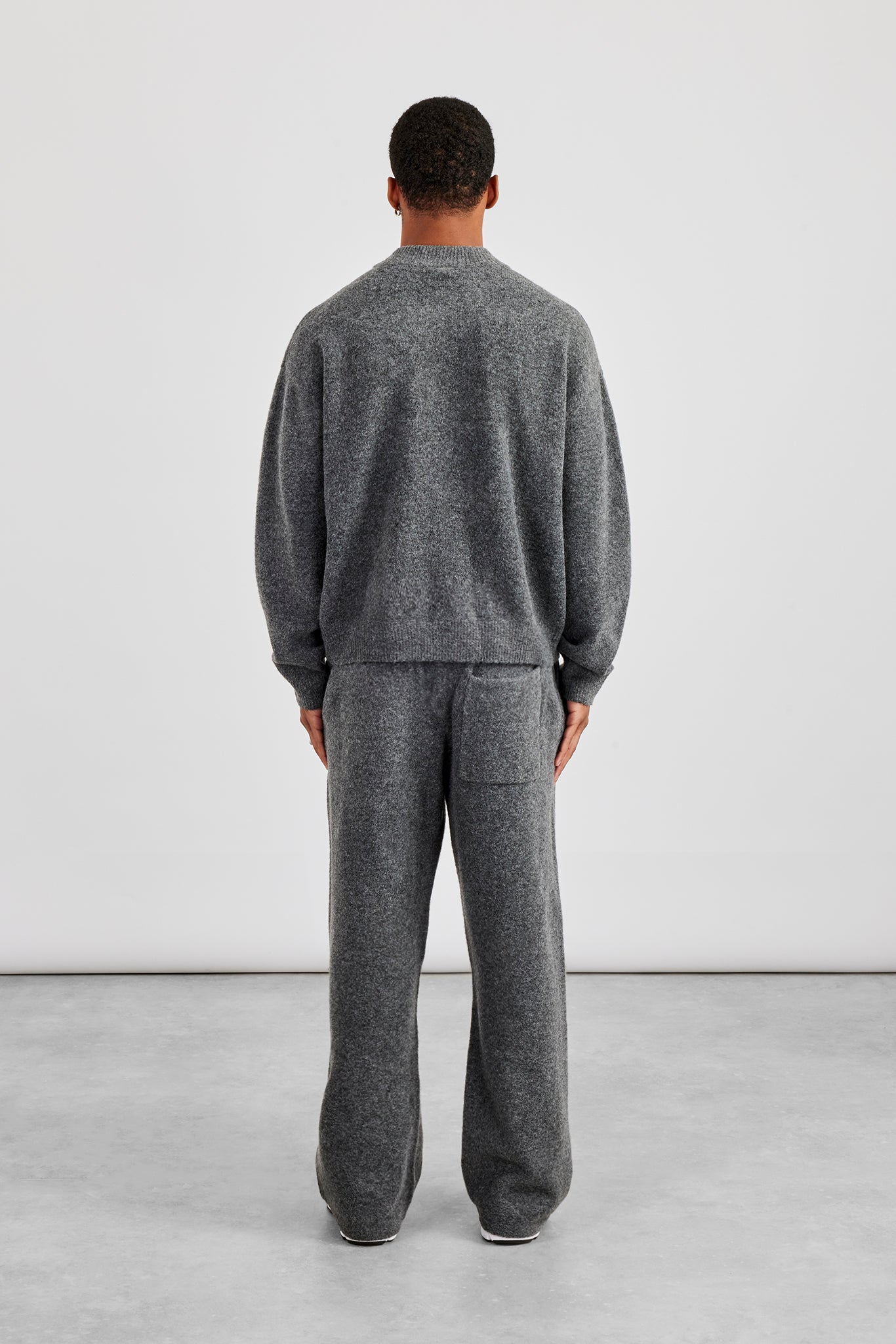 Strickbomberjacke &amp; Jogginghose – Grau