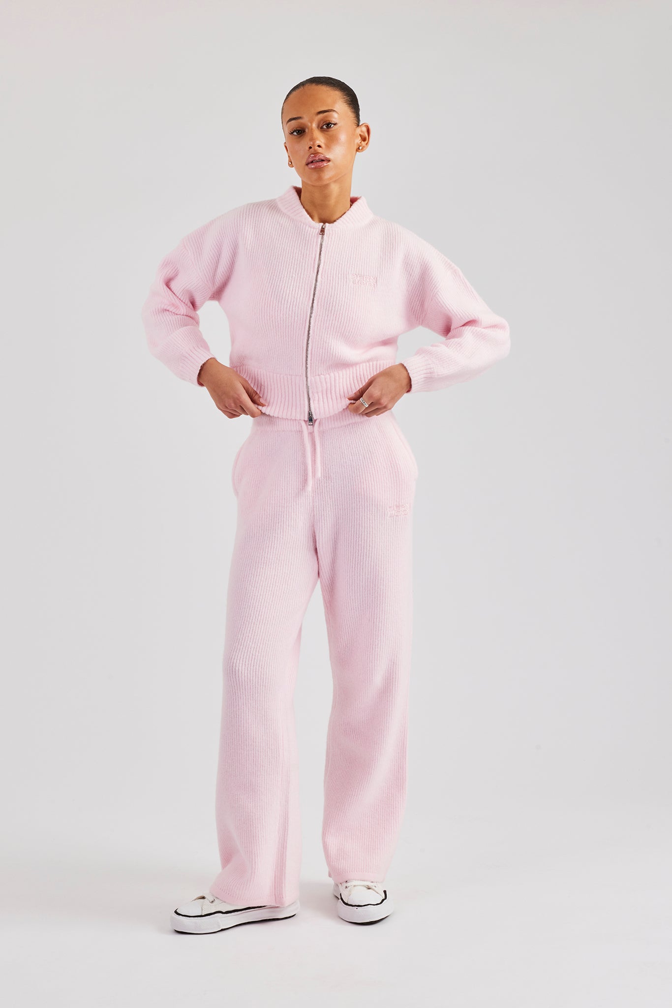 Gestrickte Bomberhose mit Reißverschluss vorne und geradem Bein - Babyrosa