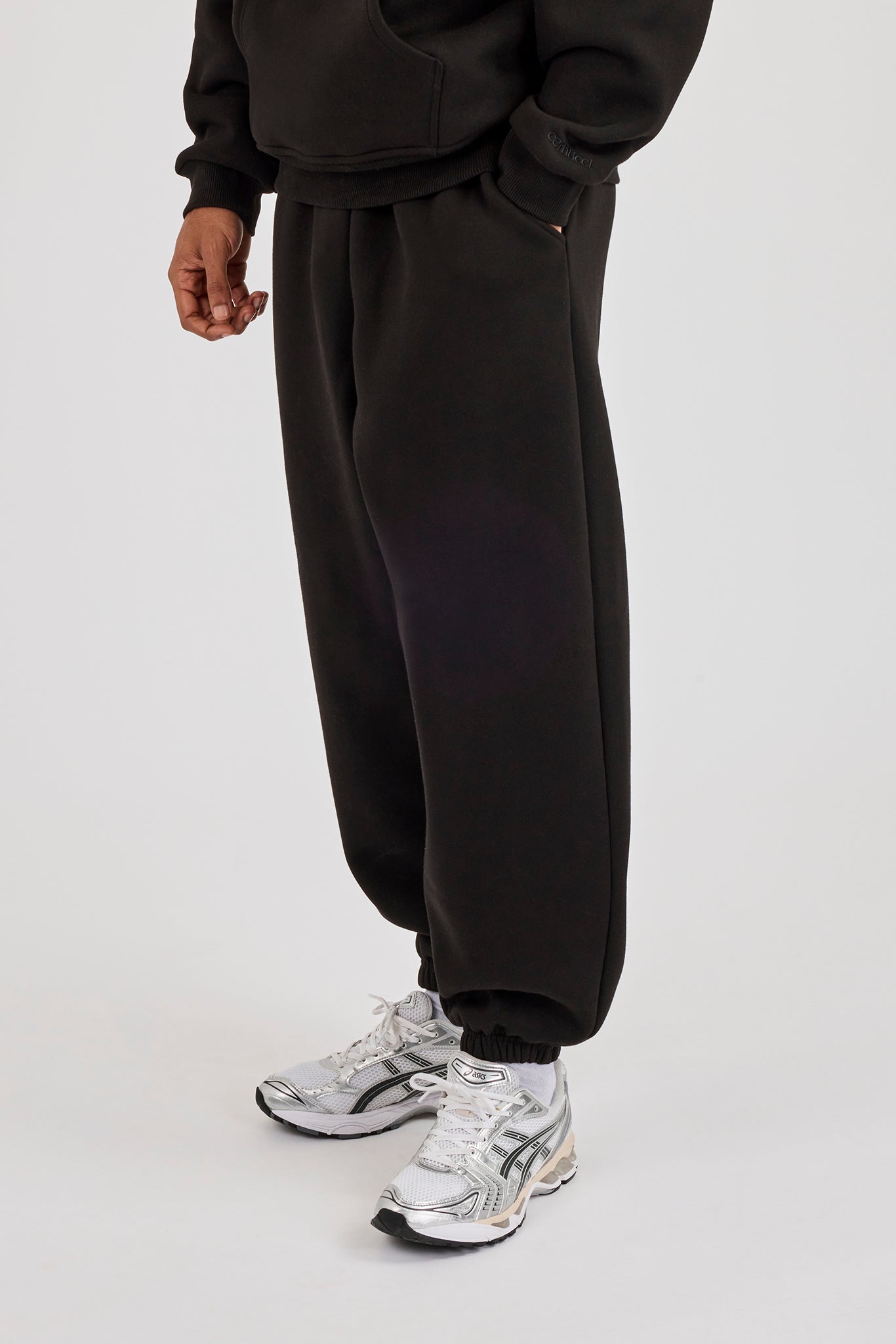 480GSM Fleece Cuffed Jogger - Black
