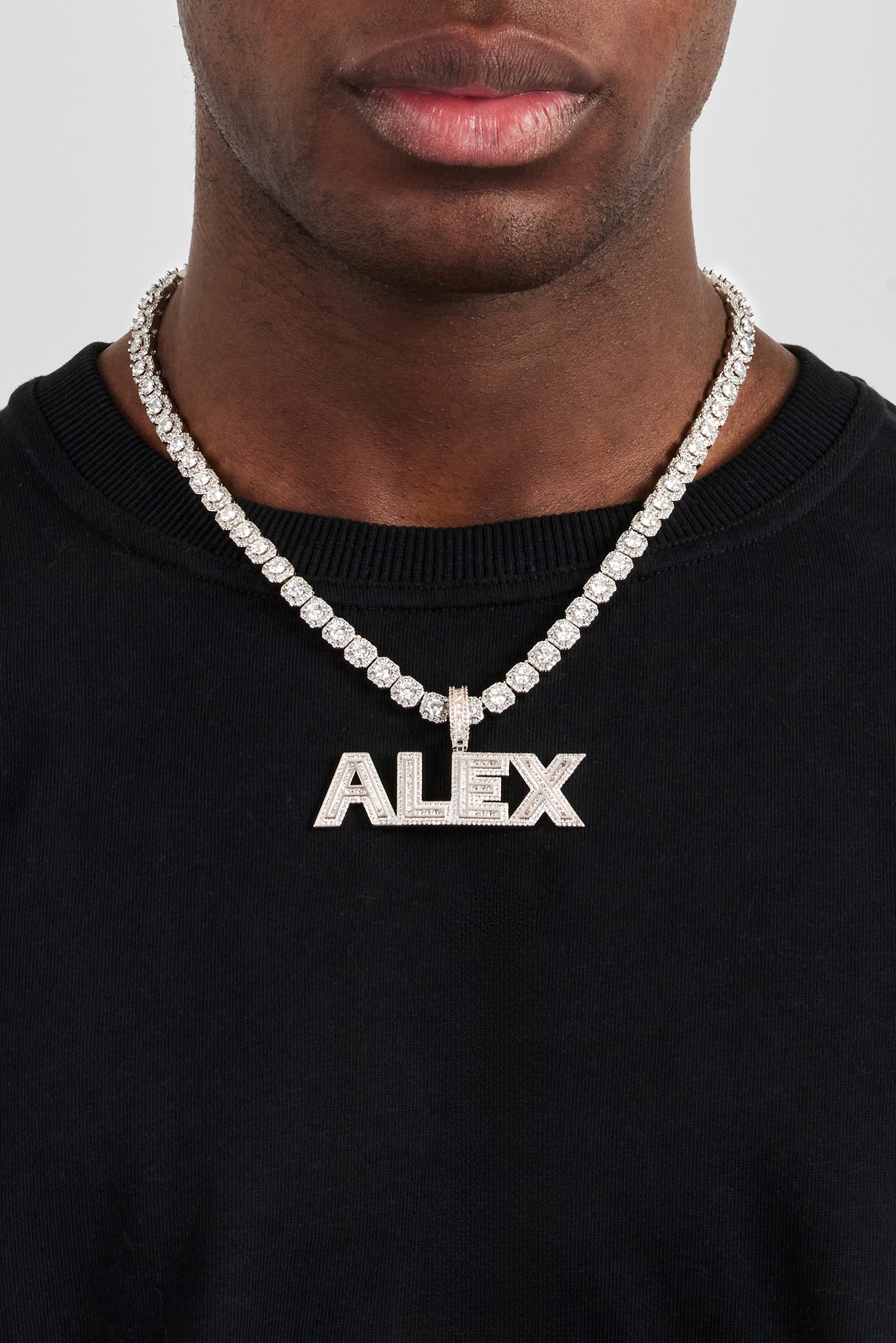 Buchstabenanhänger mit Eiskontur – 22 mm