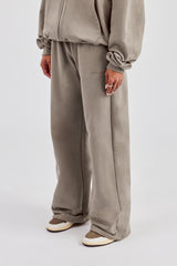 Cernucci Jogginghose mit weitem Bein – Taupe