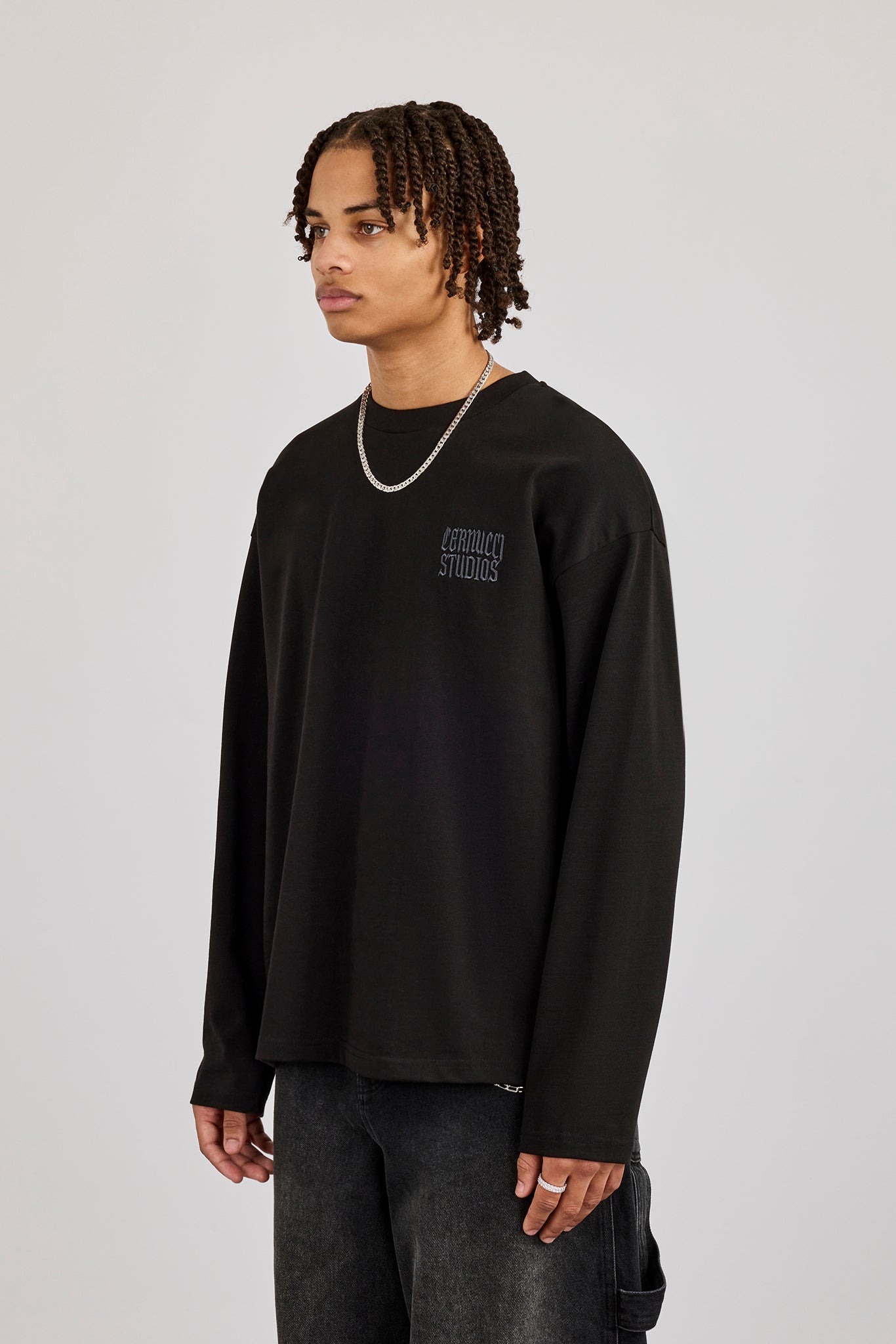 Cernucci Langarmshirt mit Rückenprint – Schwarz