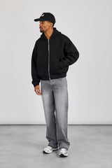 Jeans mit lässigem, offenem Saum – Verwaschenes Grau