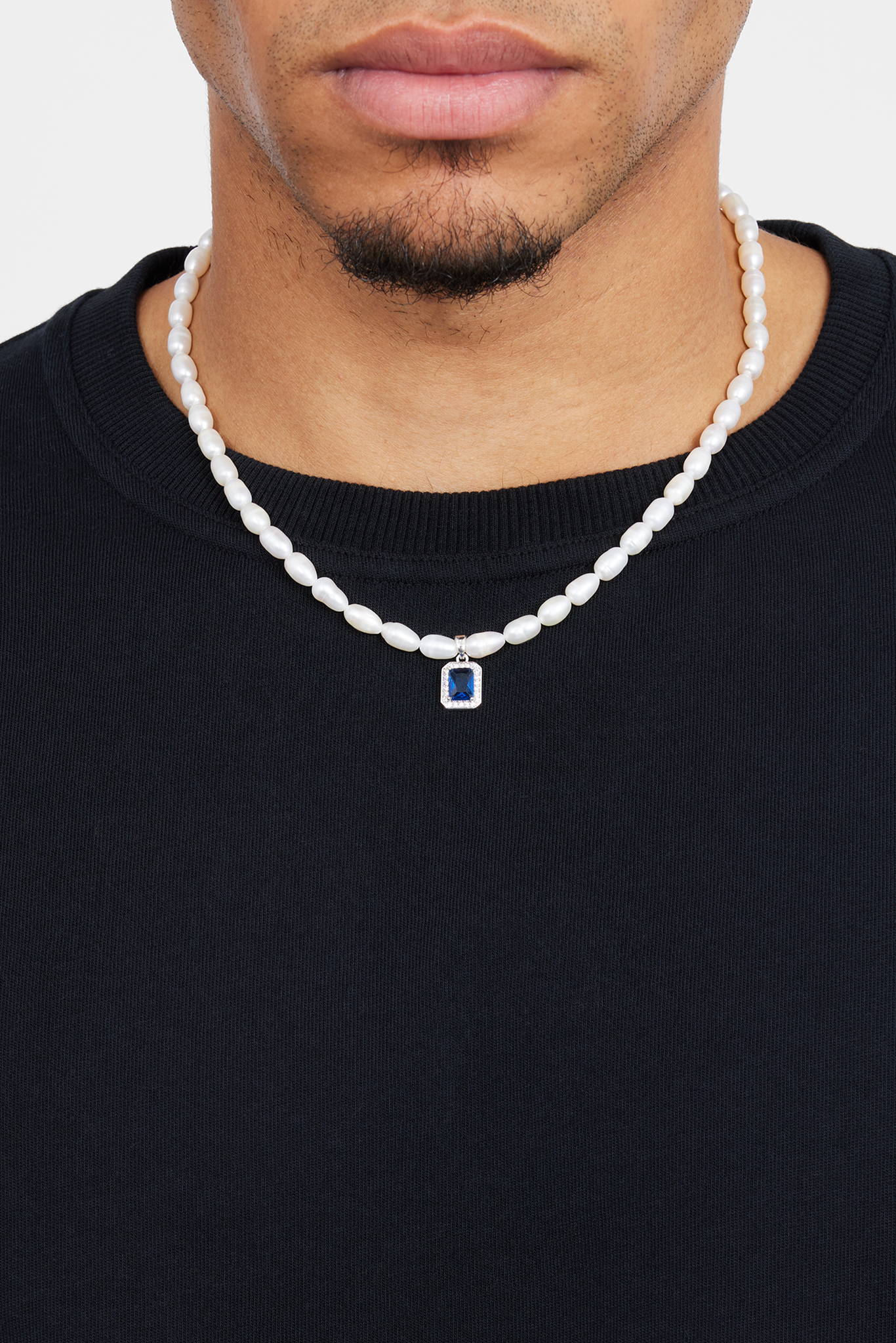 6 mm Süßwasserperlen-Halskette mit blauem Edelstein