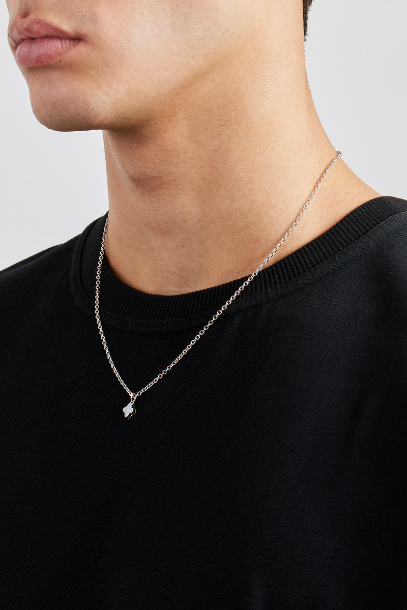 Halskette mit Anhänger mit blauem Achatmotiv – 8 mm