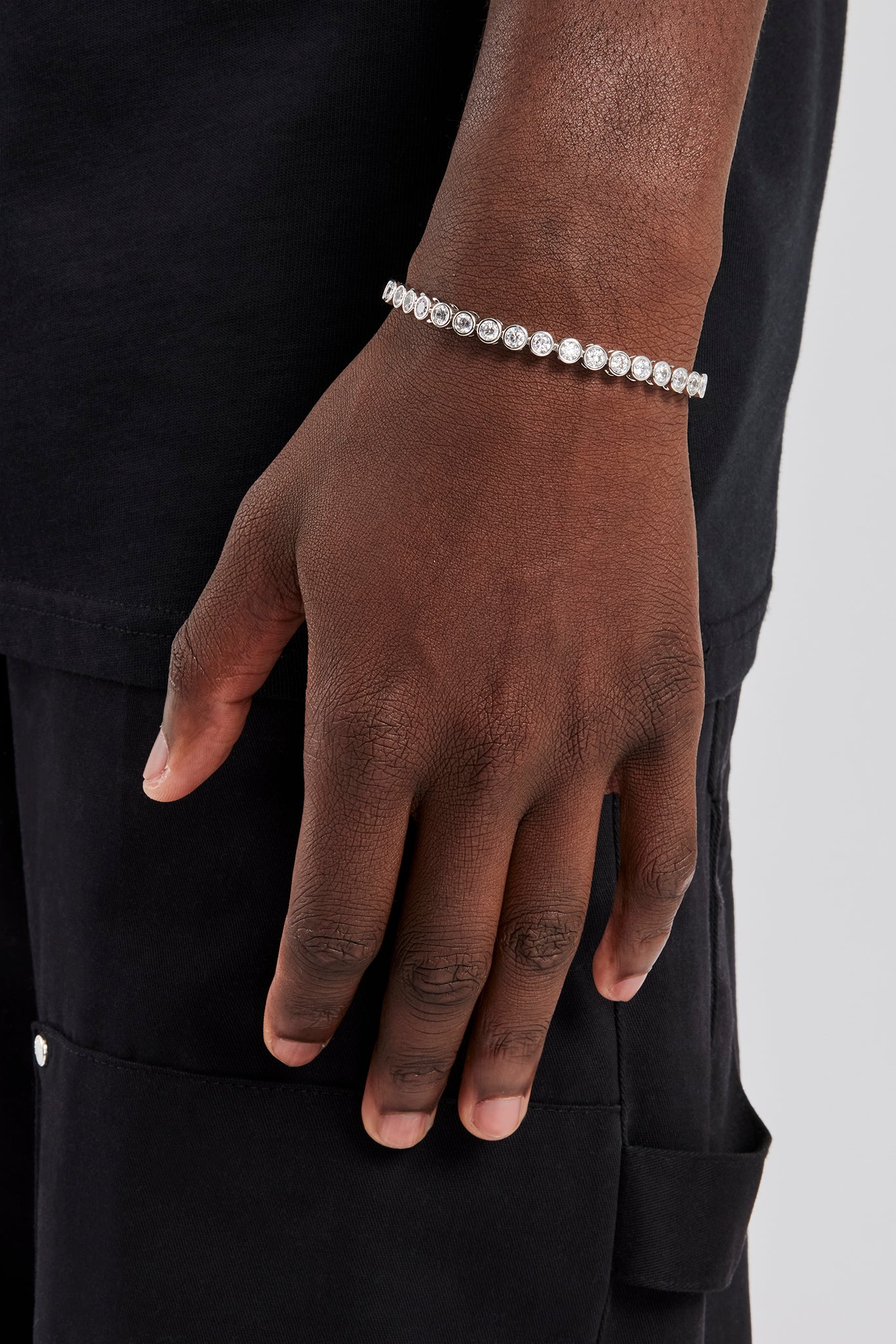 Armband mit rundem, klarem Eisstein, 5 mm