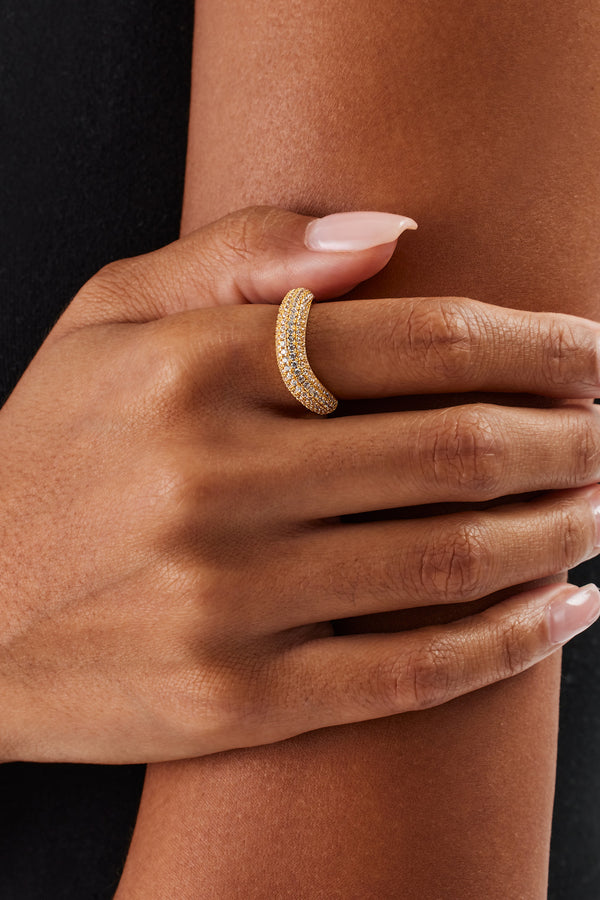 Asymmetrischer Bandring mit Eisverzierung – 5 mm