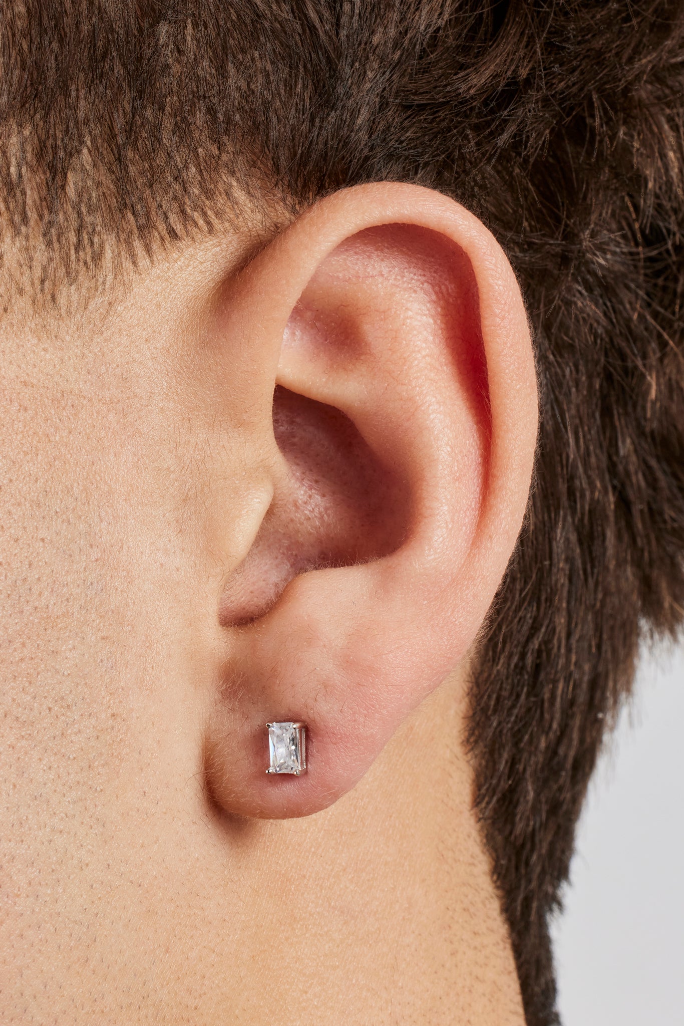 Ohrstecker im Iced Micro Baguette-Design – 5 mm