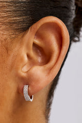 Doppelreihige Creolen mit Eis-Besatz – 10 mm – Weiß