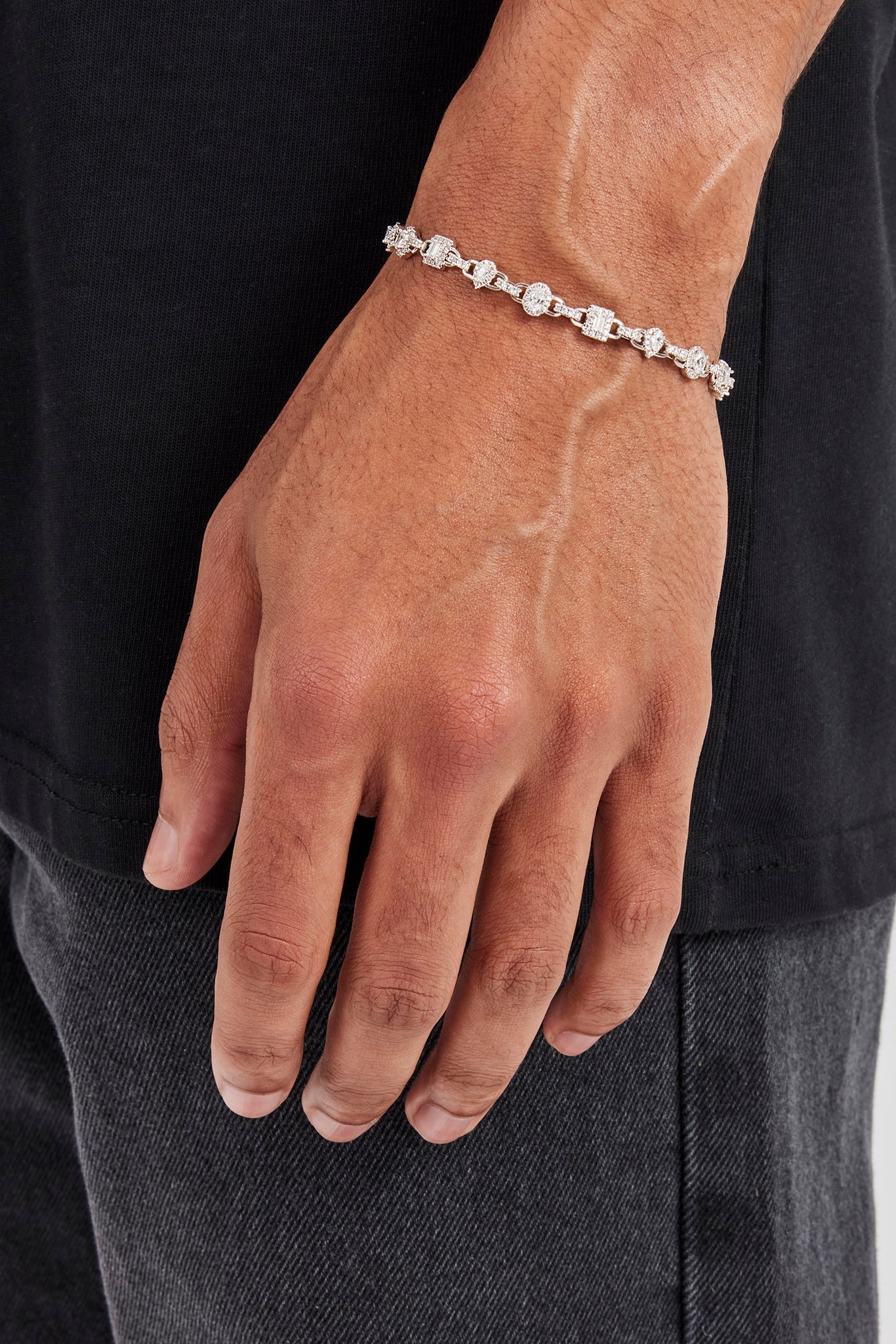 Infinity-Gliederarmband mit Eis-Edelsteinen – 6 mm