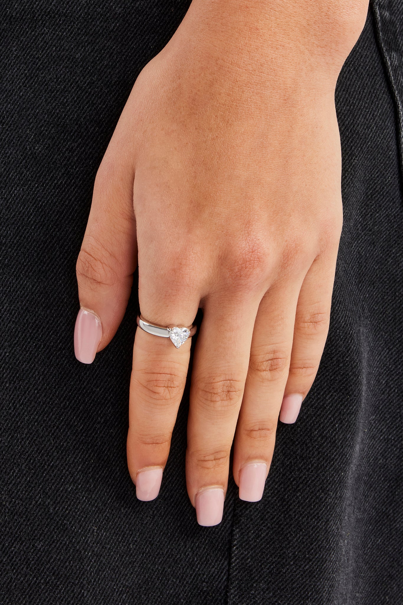 Iced Heart CZ Bandring – 8 mm