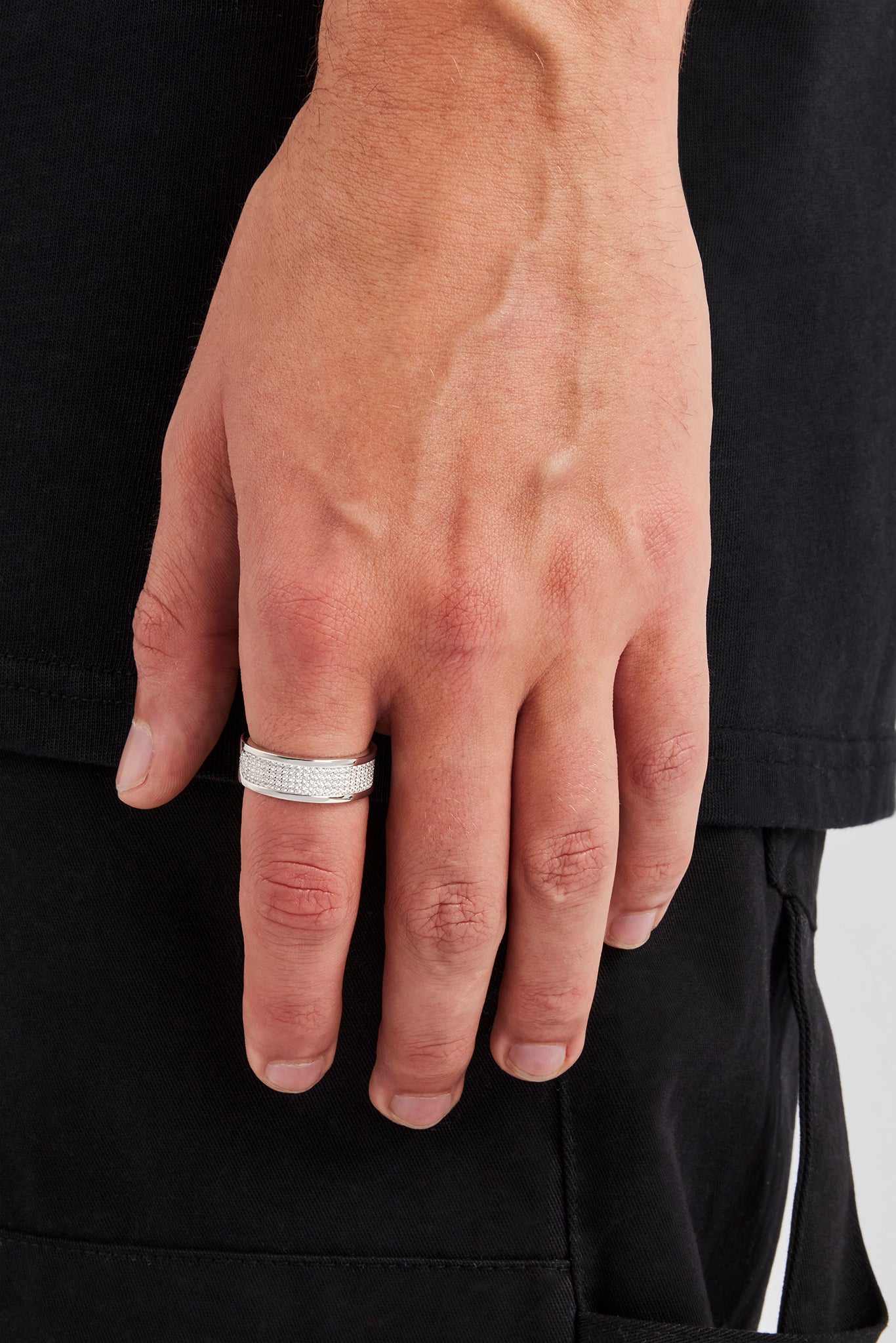 Iced Centre Band Ring - 8mm