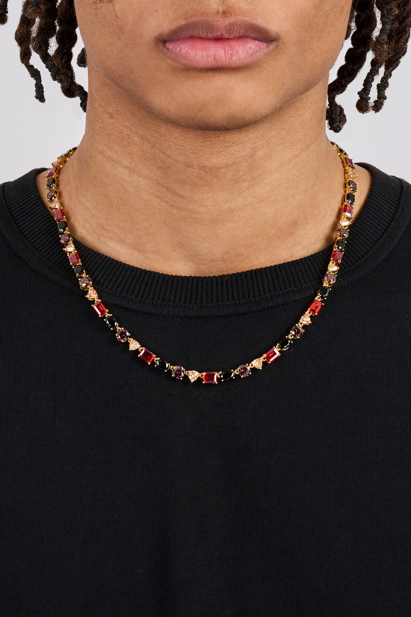 Schokoladenbraune Kette mit mehreren Edelsteinen in verschiedenen Formen – 8 mm – Gold