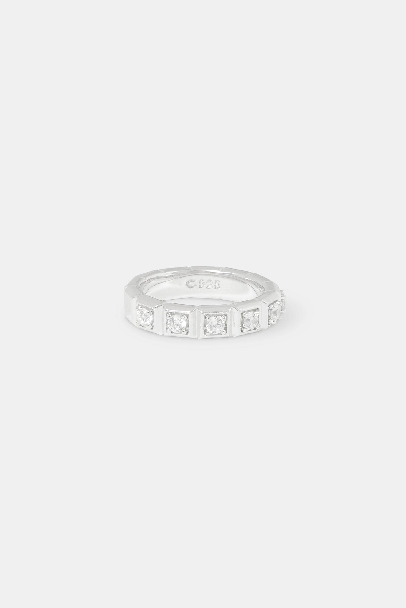 Ring mit quadratischem Stein und polierter Kante – 6 mm