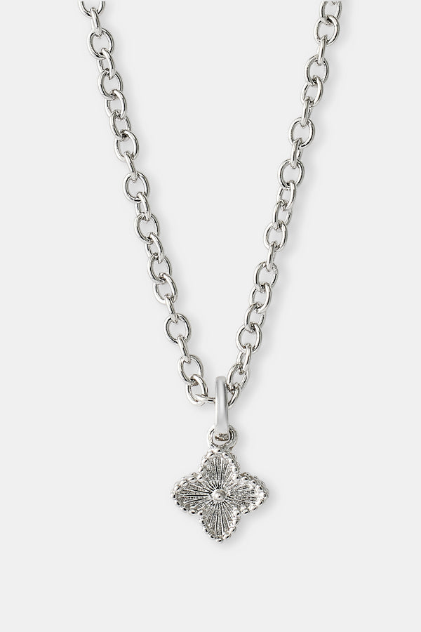 Halskette mit poliertem Motivanhänger – 8 mm