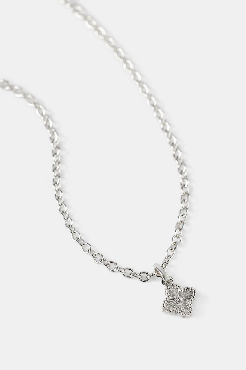 Halskette mit poliertem Motivanhänger – 8 mm