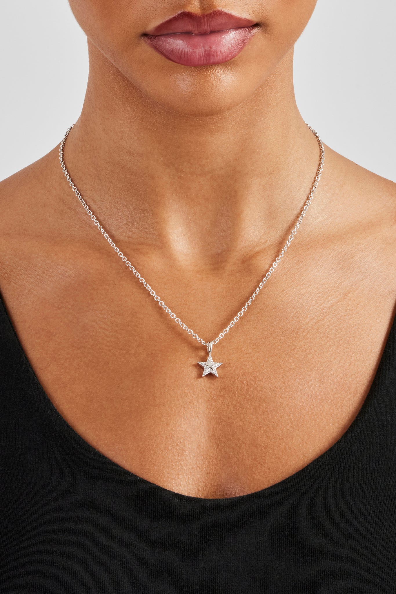 10 mm Halskette mit Sternanhänger – Weiß