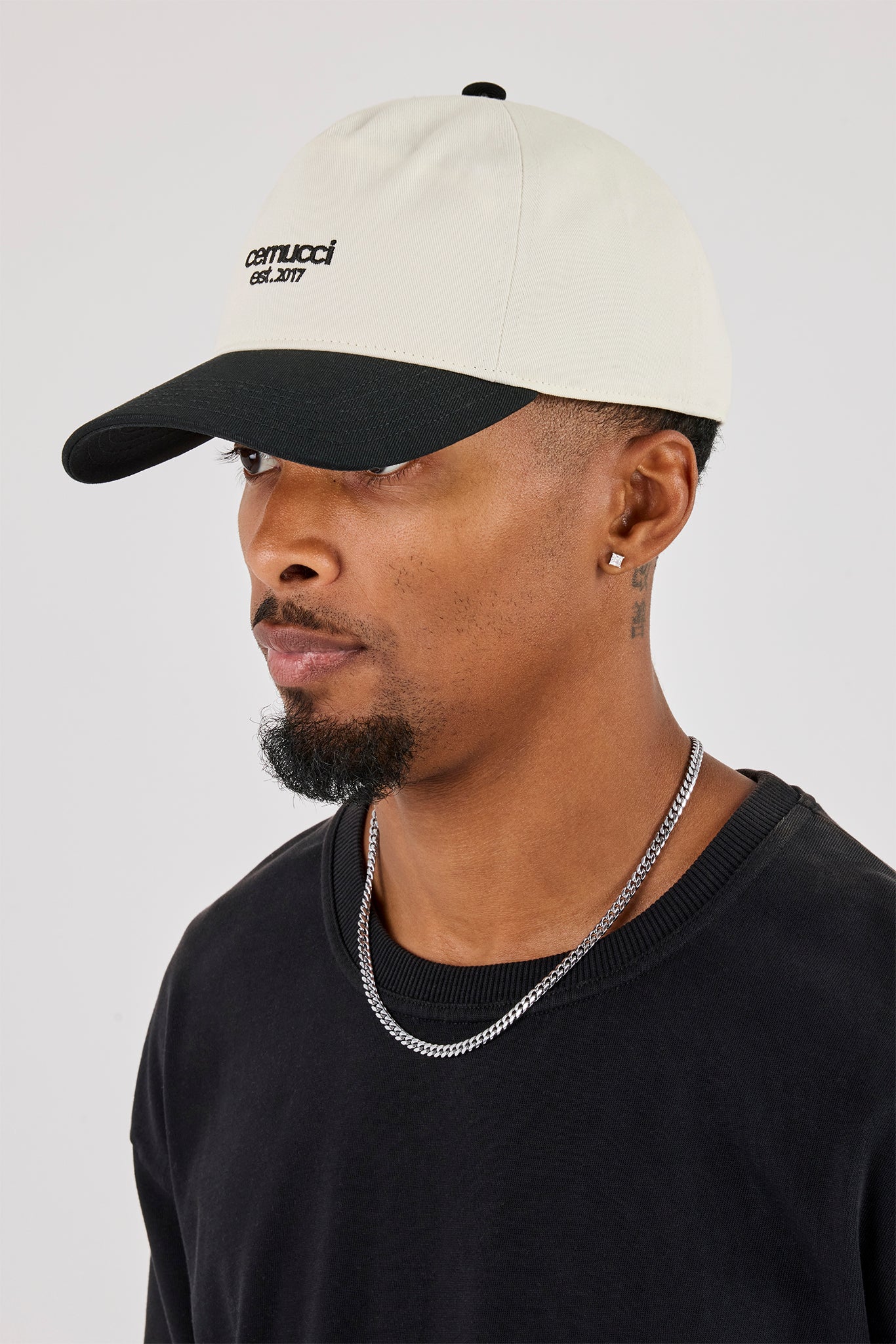 Contrast Micro Logo Cap - Black