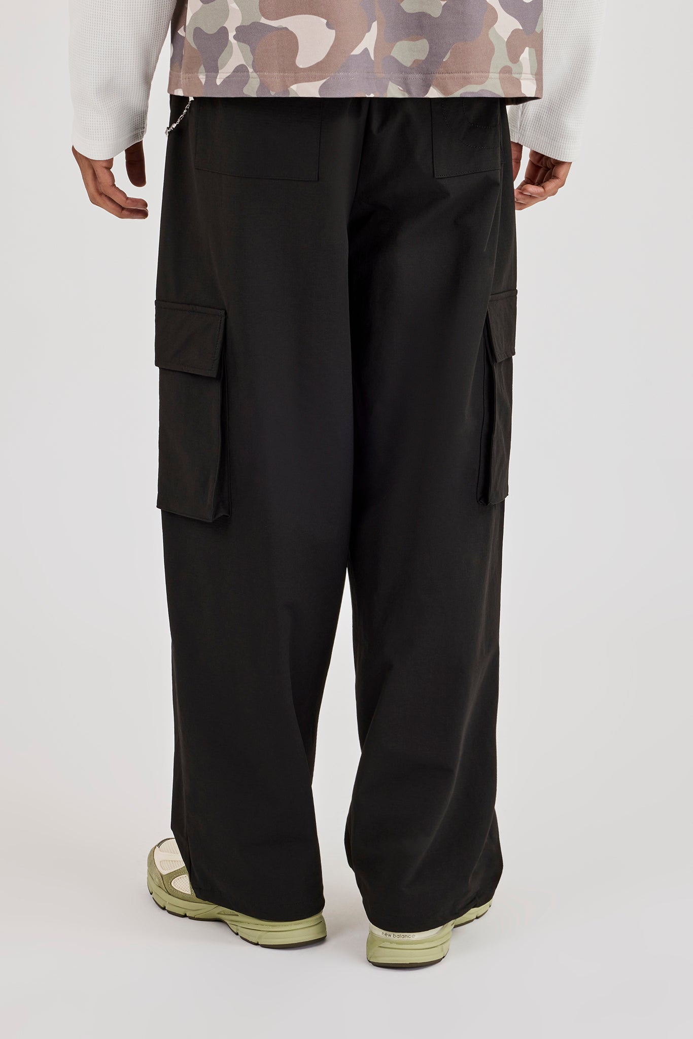 Ripstop Cargo Trouser & Star Outline Jean Chain - Black