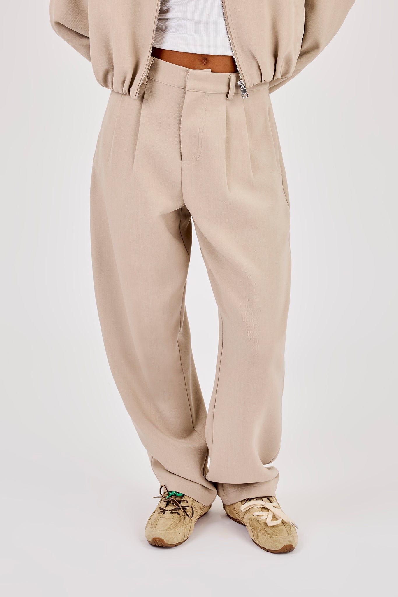 Woven Barrell Leg Trouser - Beige