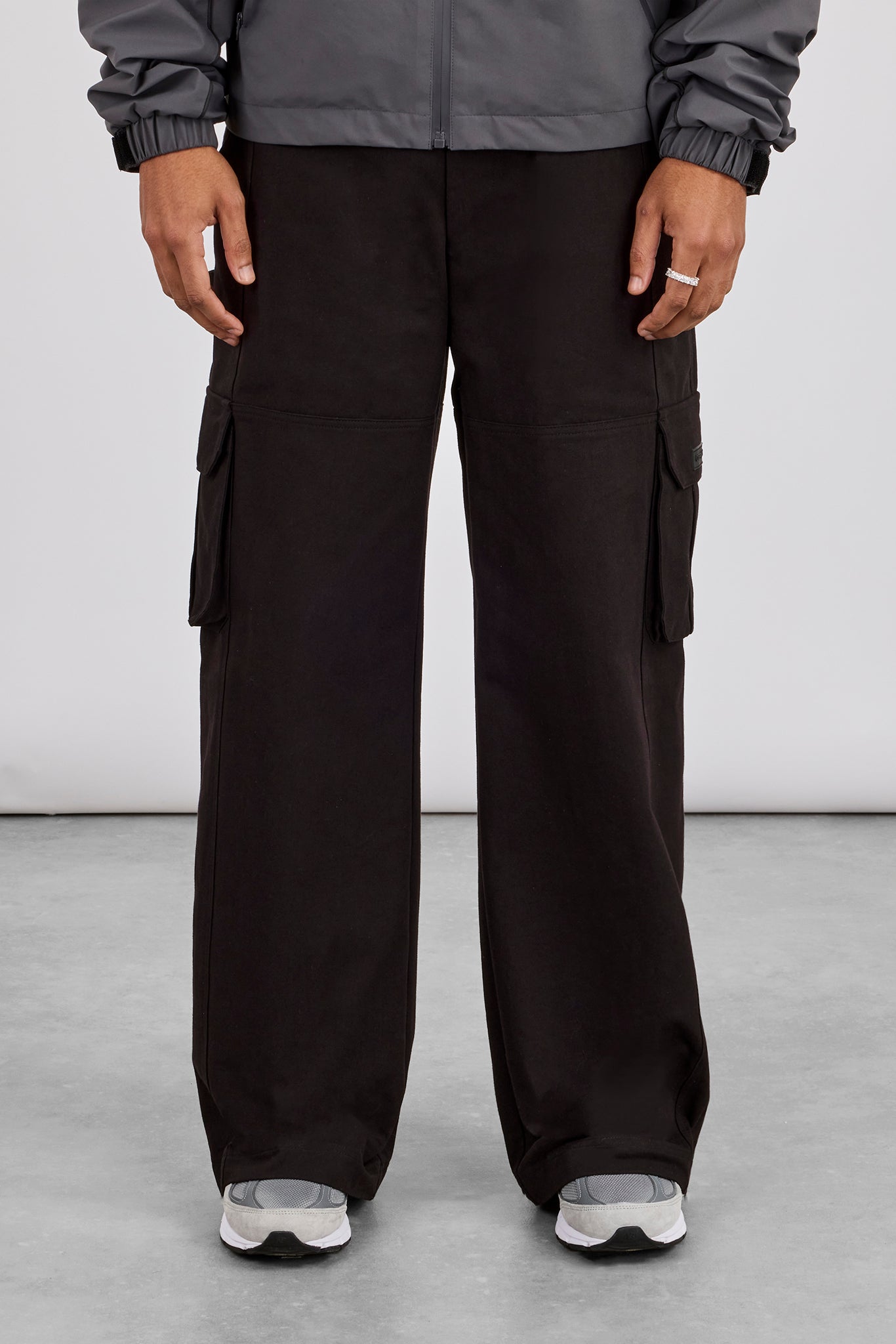 Baggy Cargo-Hose – Schwarz