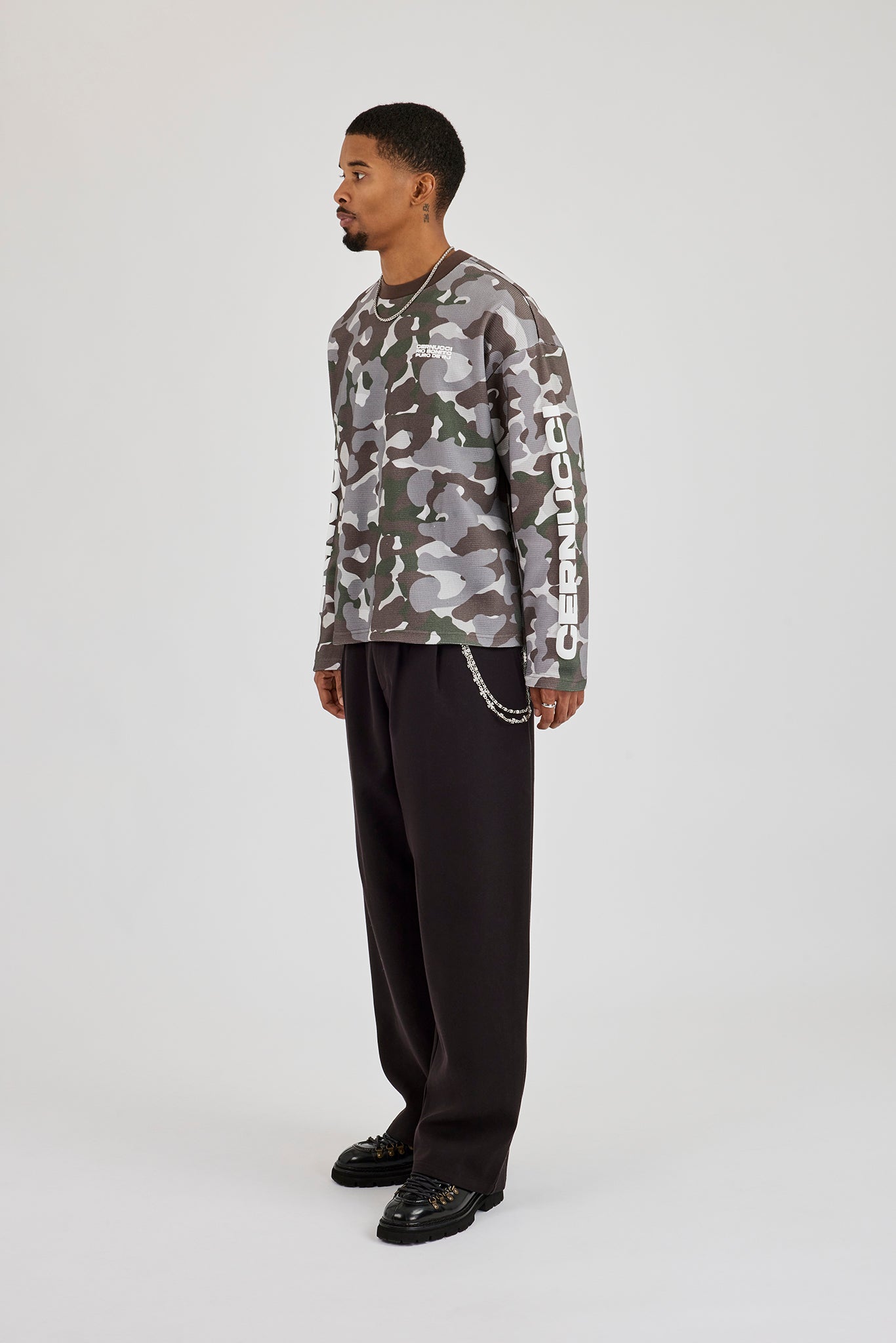 Wide Leg Tailored Trouser & 10mm Polished Double Layer Cross Motif Jean Chain - Black