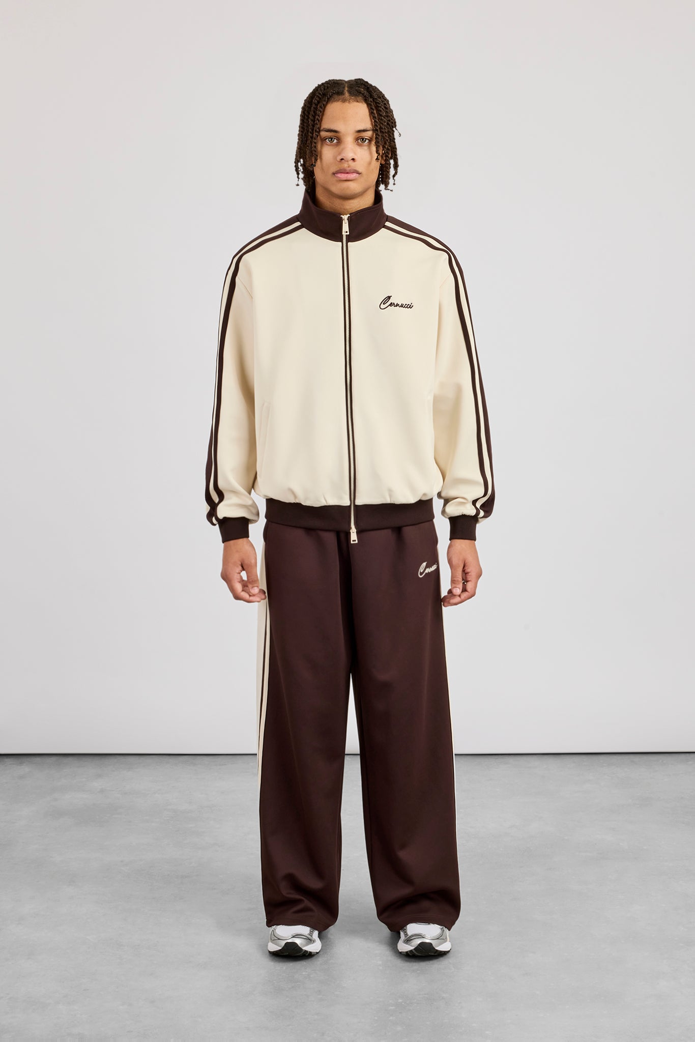 Men’s Contrast Detail Track Top & Baggy Track Pant – Off White / Chocolate