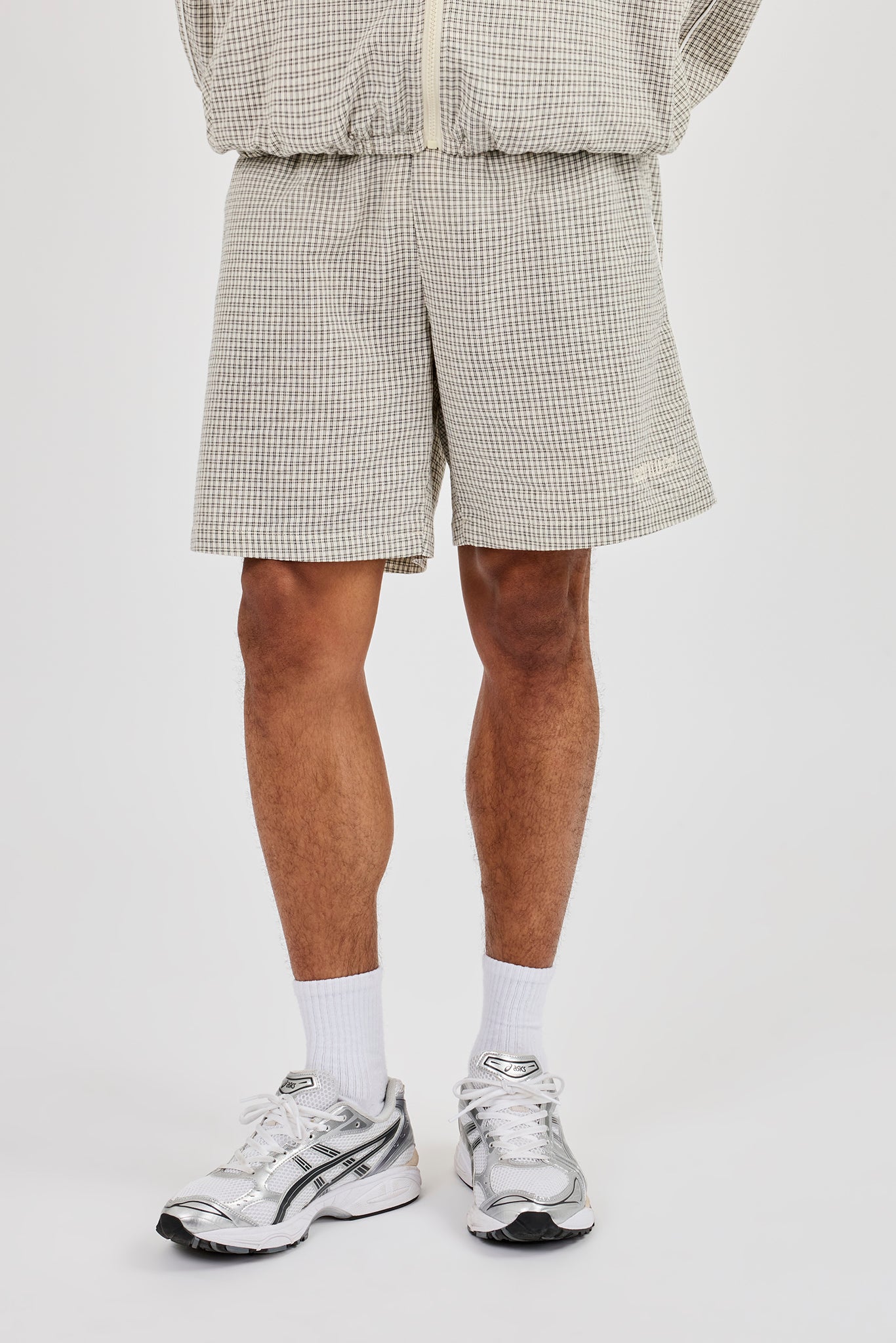Check Relaxed Short With Piping - Off White