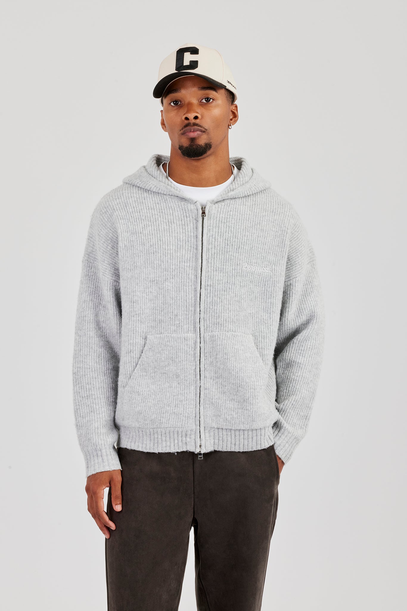 Bestickter Strick-Kapuzenpullover mit Reißverschluss - Hellgrau