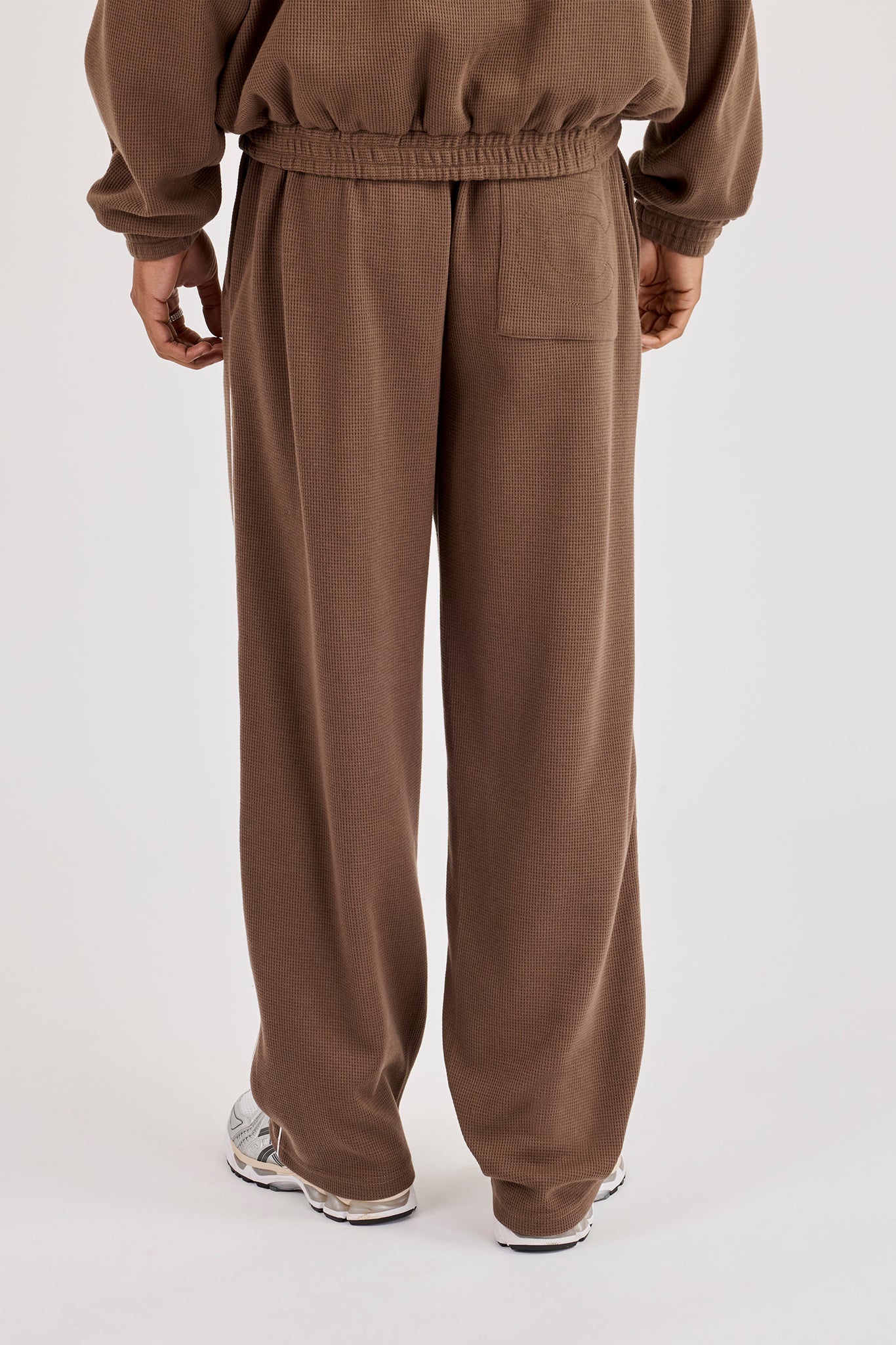 Waffle Relaxed Jogger With Piping - Brown