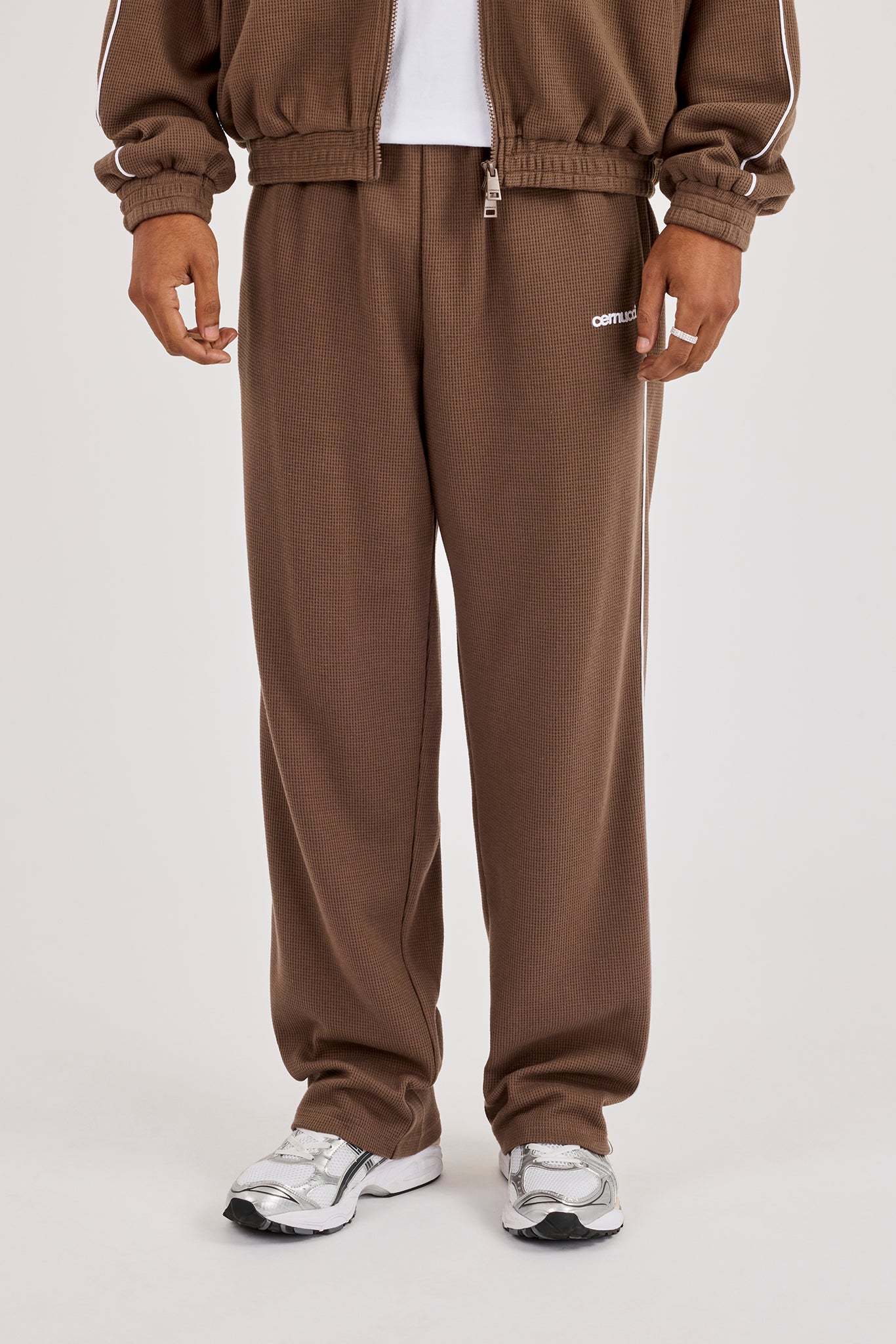 Waffle Relaxed Jogger With Piping - Brown
