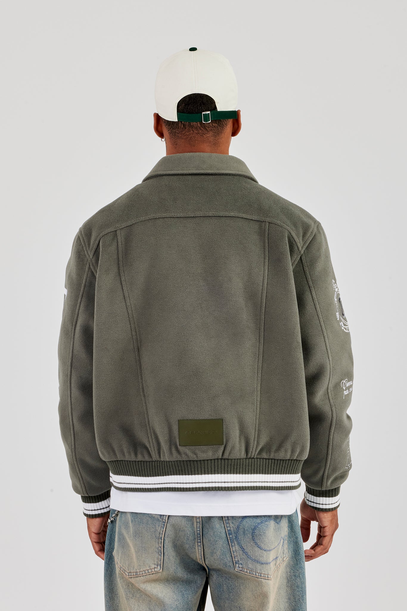 Harrington-Bomberjacke mit Varsity-Abzeichen - Grau 