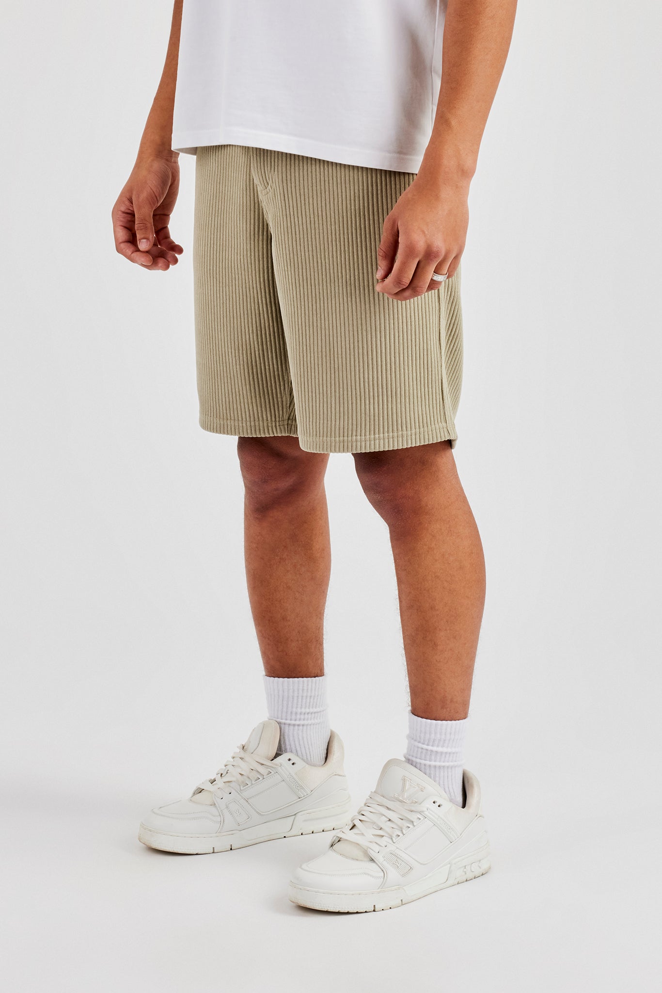 Cord Relaxed Short - Khaki