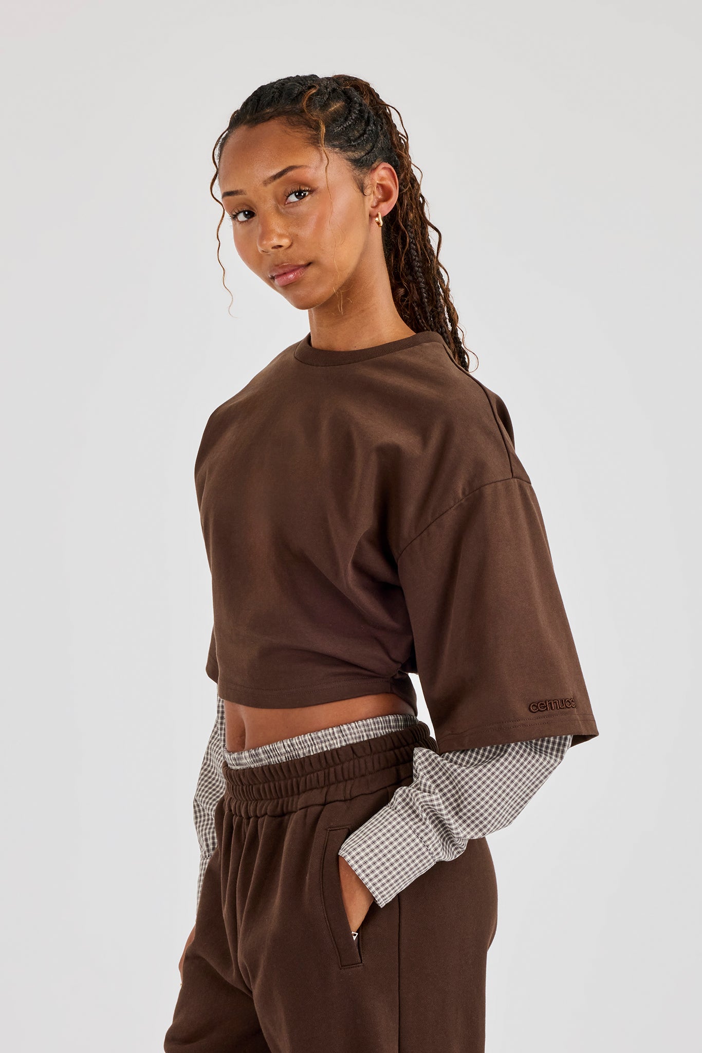 Cropped Oversized T-Shirt With Layered Shirt - Chocolate