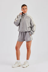 Jacke und Shorts mit Trichterhalsausschnitt und Zierstreifen - Grau 