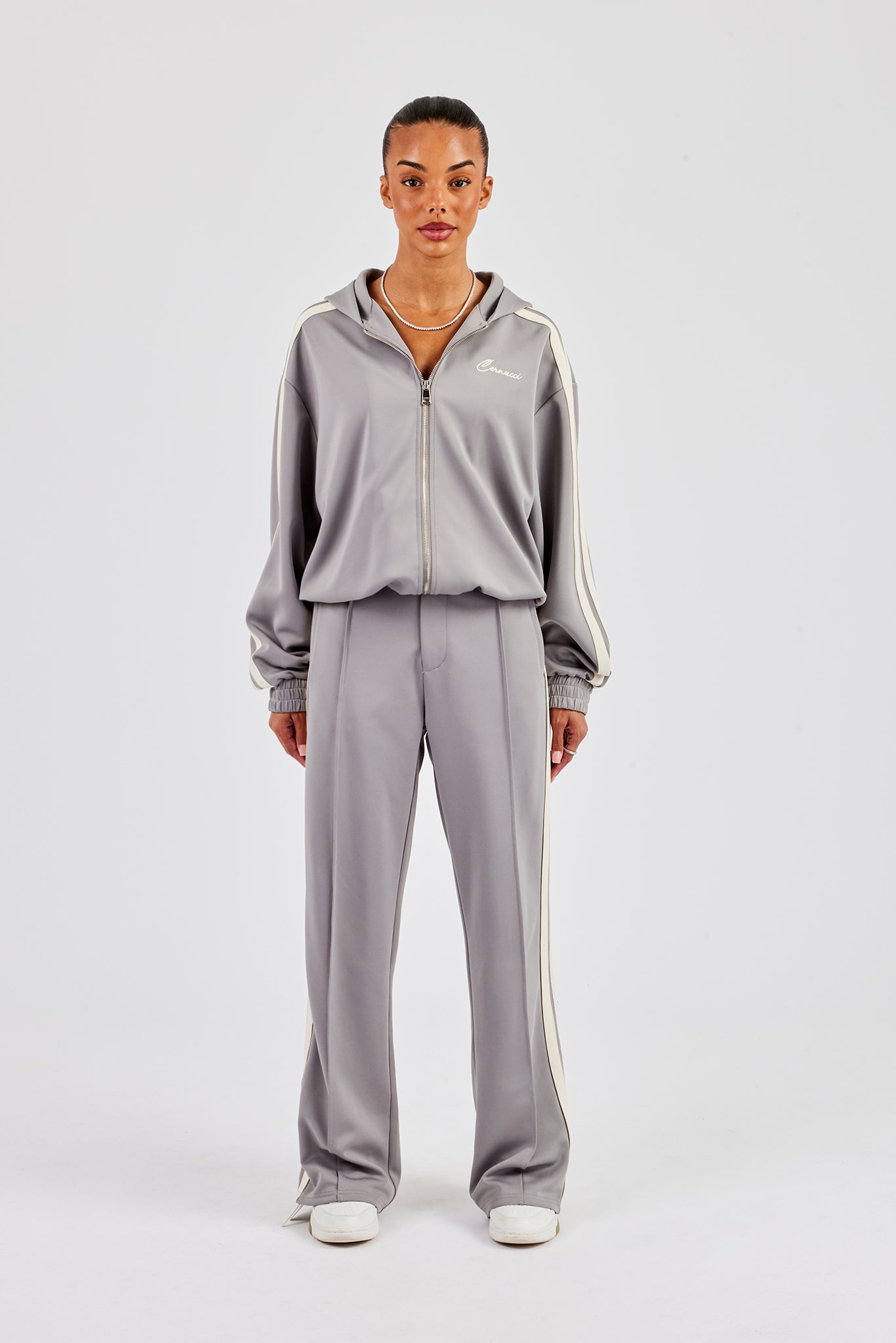 Jacke mit Kapuze und taillierter Hose – Grau