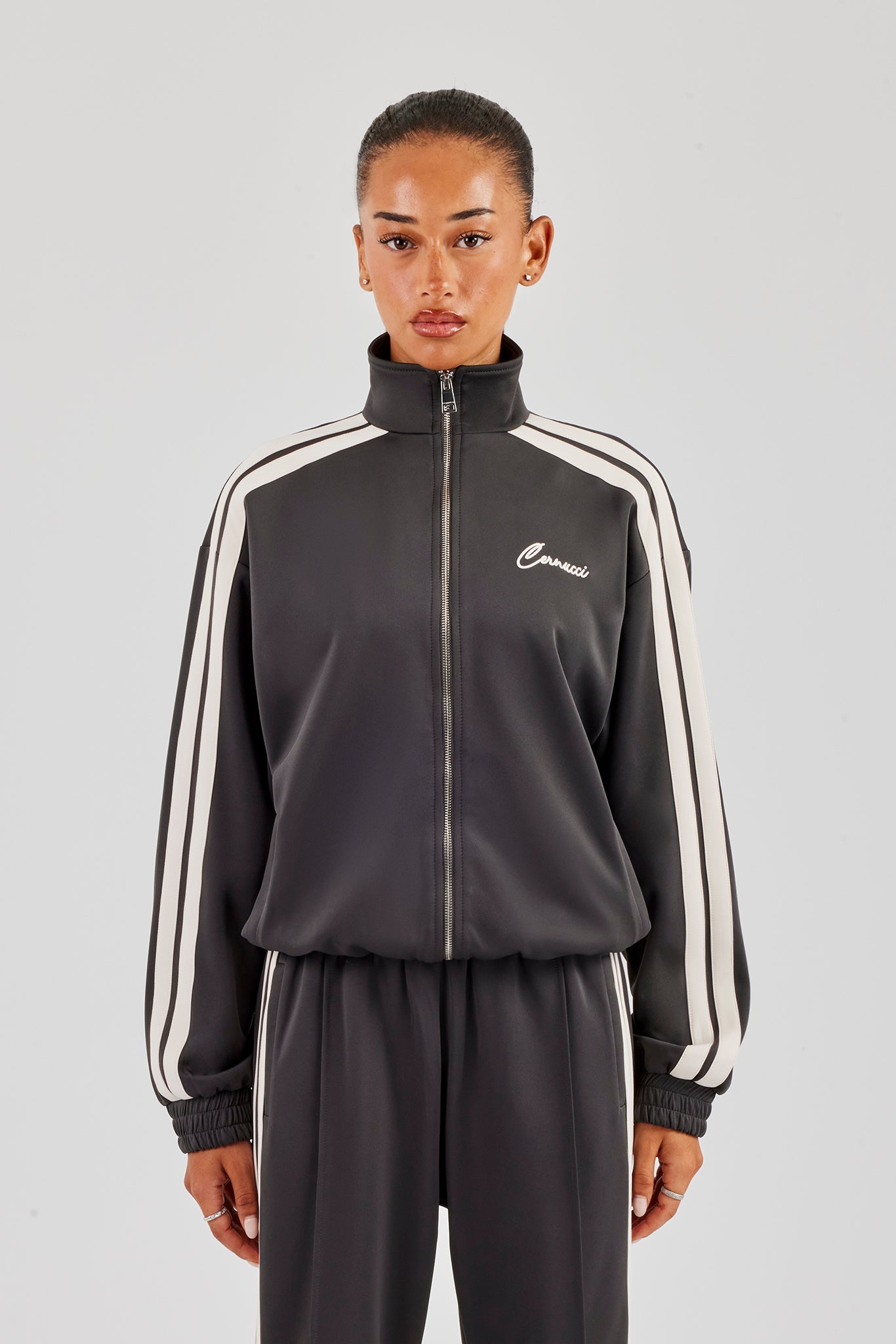 Trainingsjacke mit durchgehendem Reißverschluss und Trichterhalsband - Anthrazit