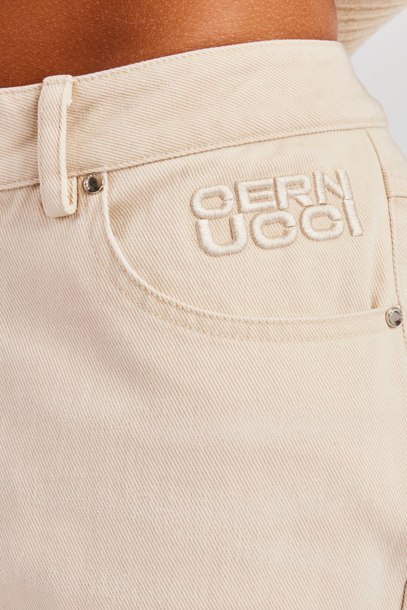 Bestickte Twillhose - Stein