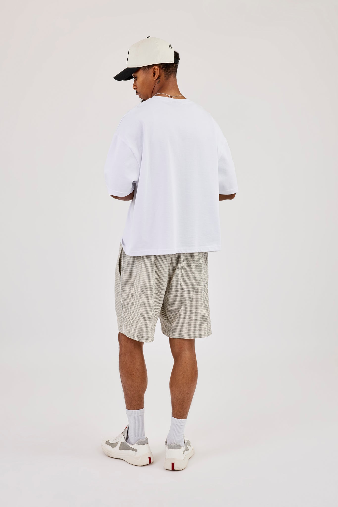 Check Relaxed Short With Piping - Off White
