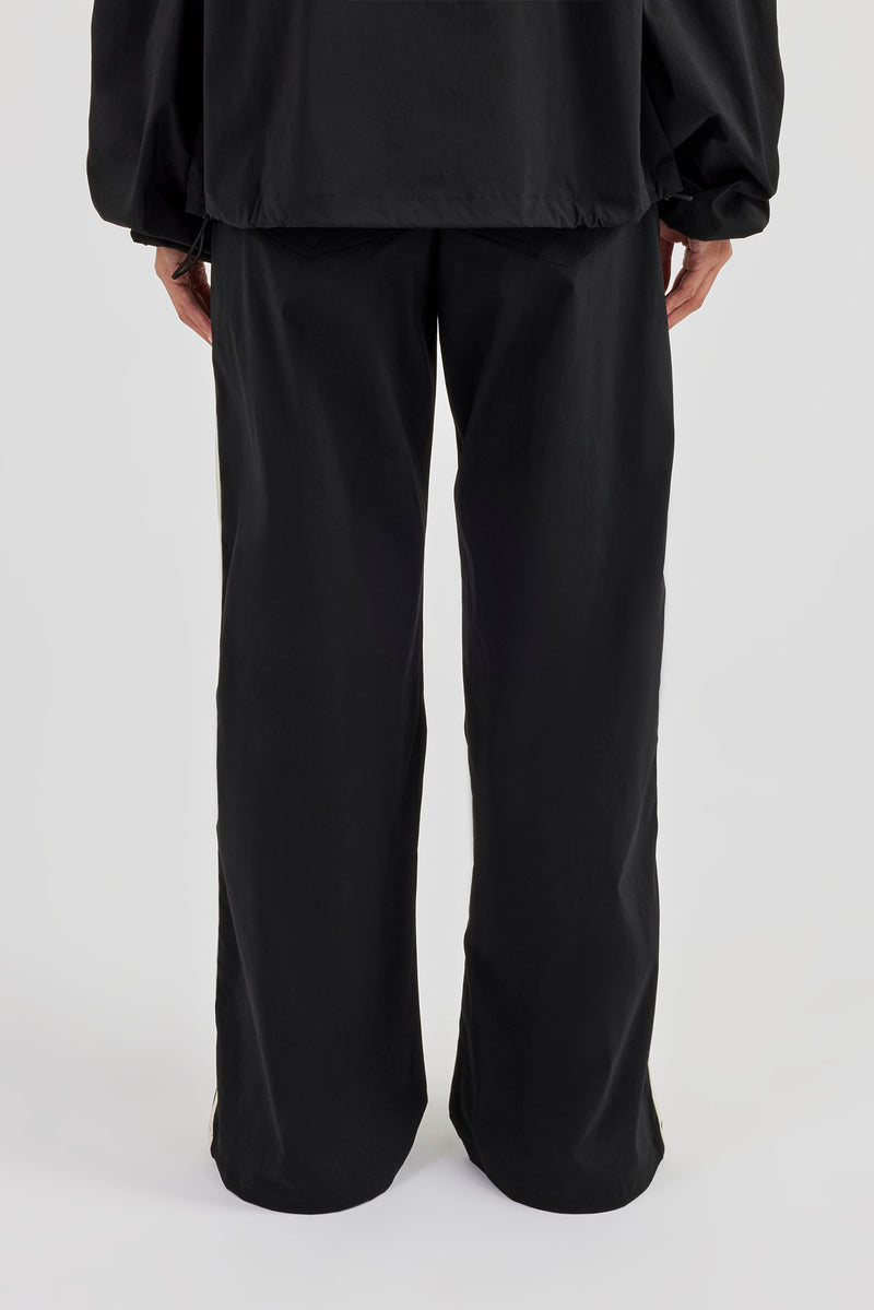 Nylon Taping Jogger - Black