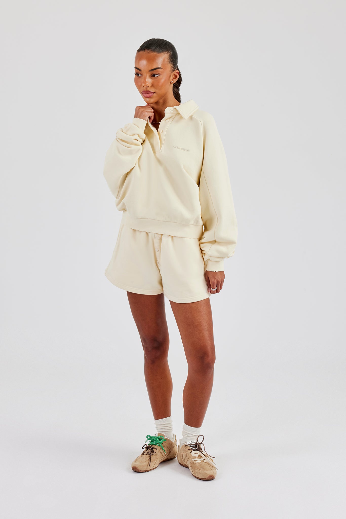 Jersey-Shorts mit verwaschenem Knopfdetail – Buttergelb