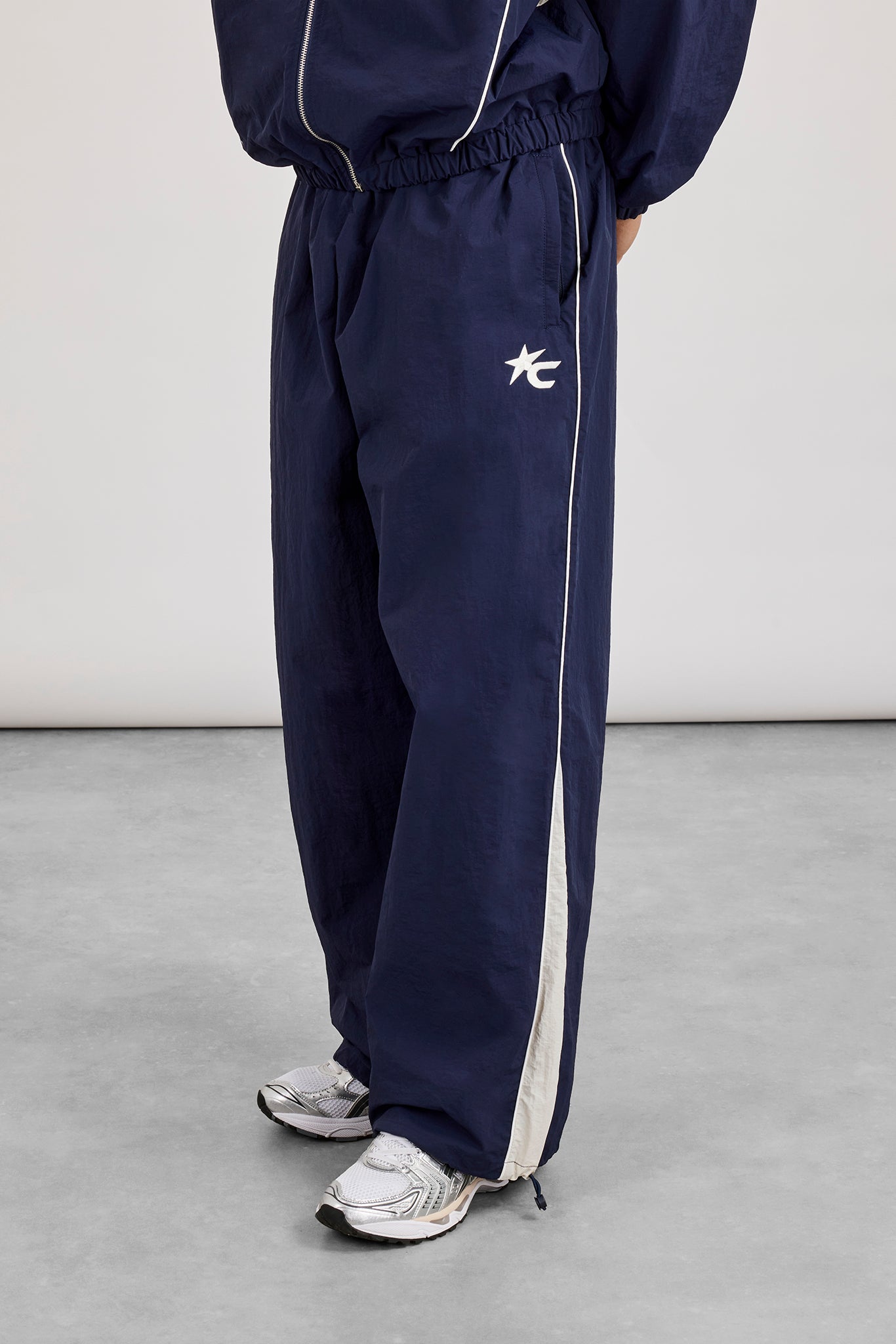 Oversized Jogginghose aus Nylon mit Paneelen - Marineblau
