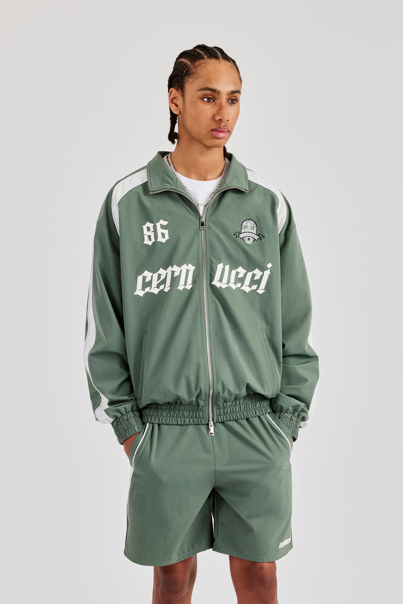 Trainingsjacke und Shorts aus Nylon mit Logo-Einsätzen - Grün