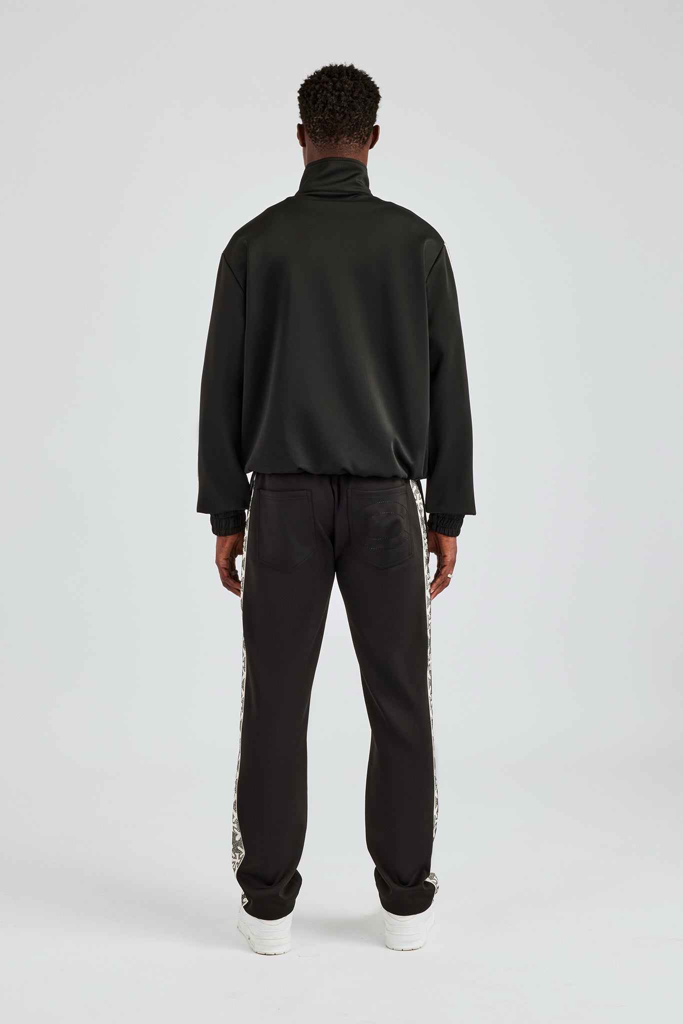 Trainingsanzug mit Strassverzierung - Schwarz