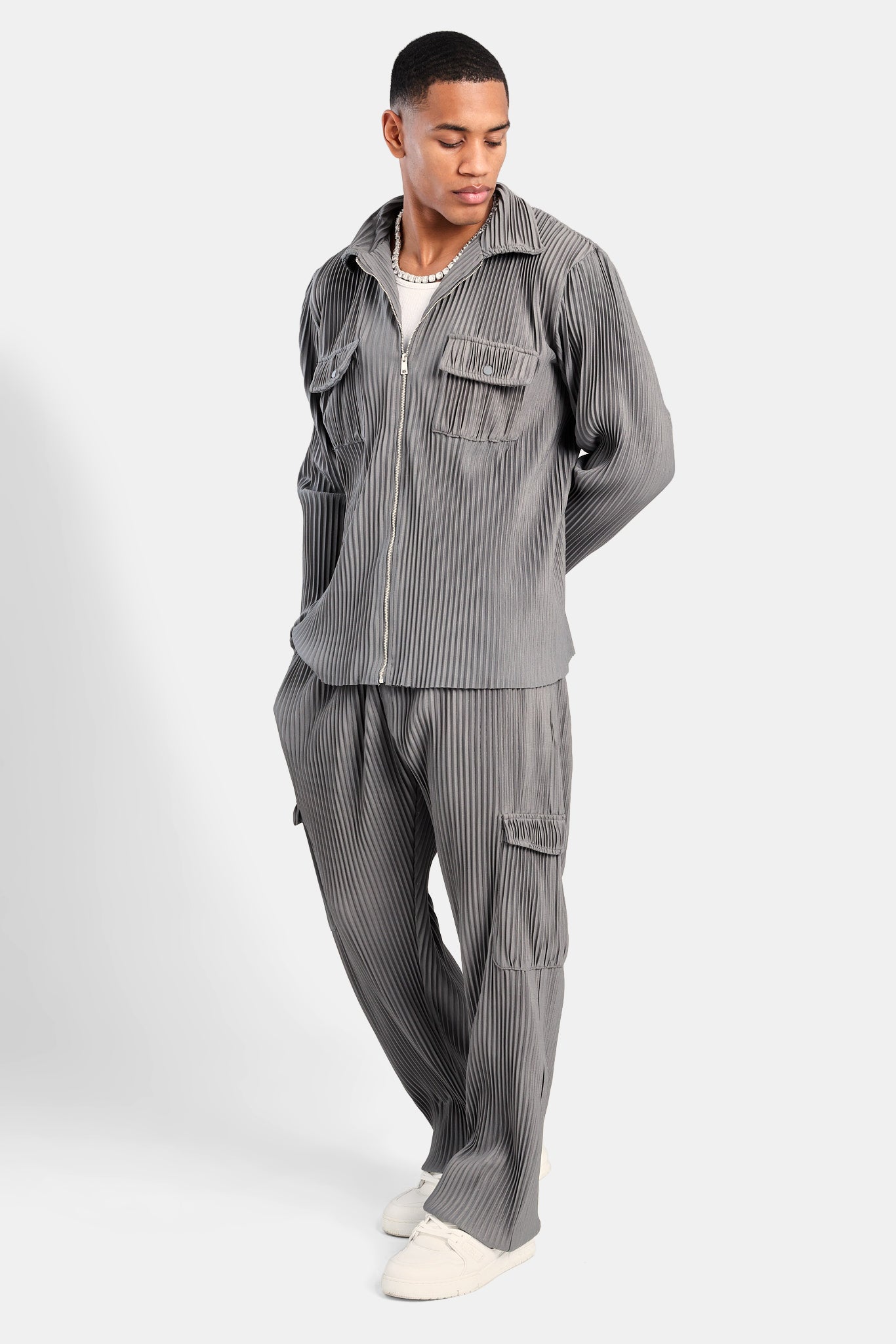 Plissierte Utility-Jacke - Dunkelgrau