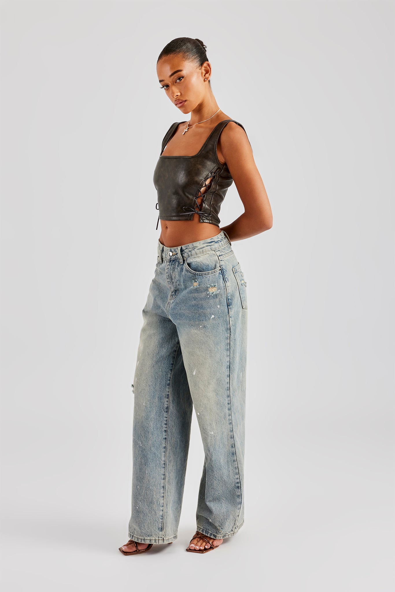 Gewaschenes PU-Oberteil mit quadratischem Ausschnitt - Braun