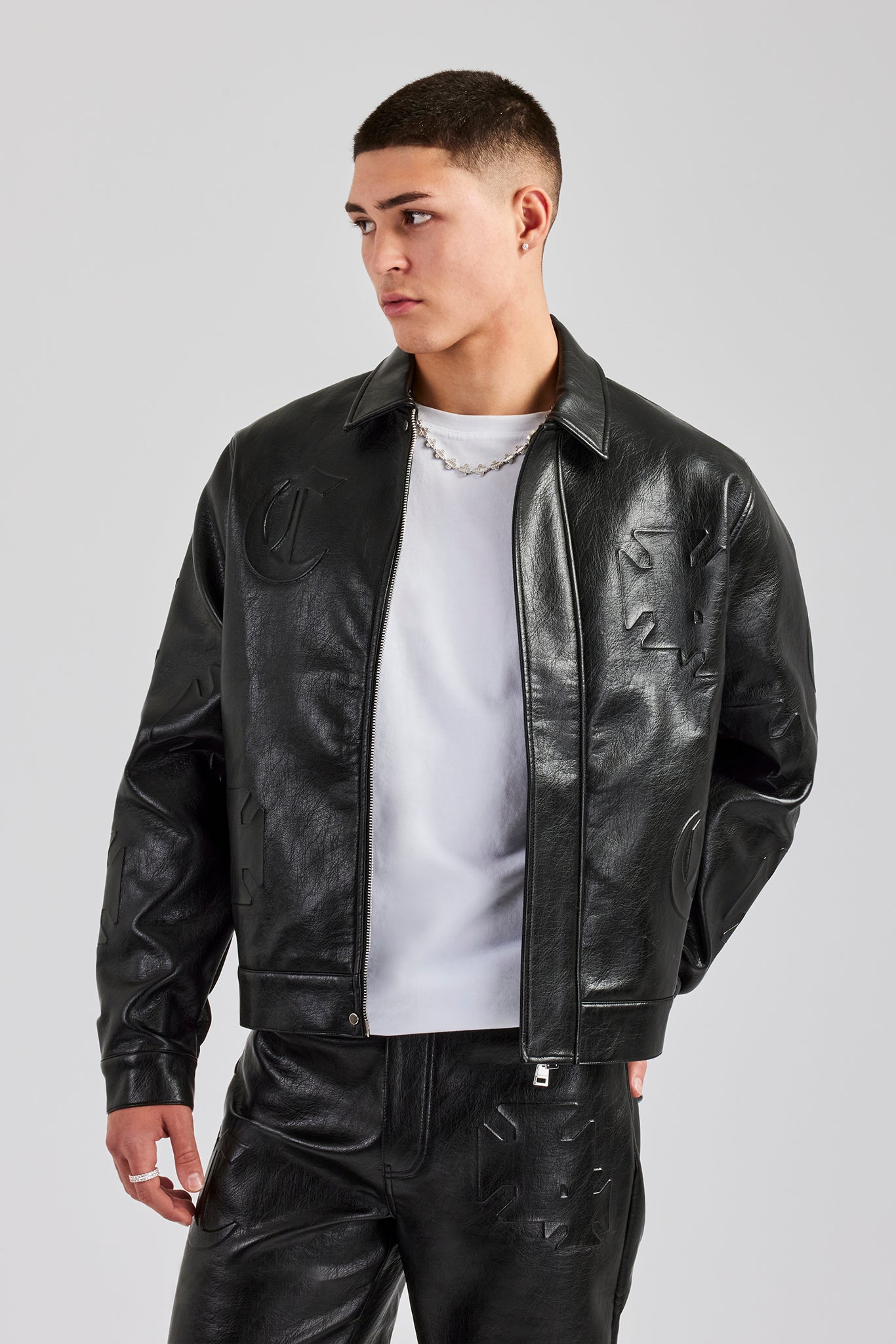 Harrington-Jacke aus PU mit geprägtem Motiv - Schwarz 