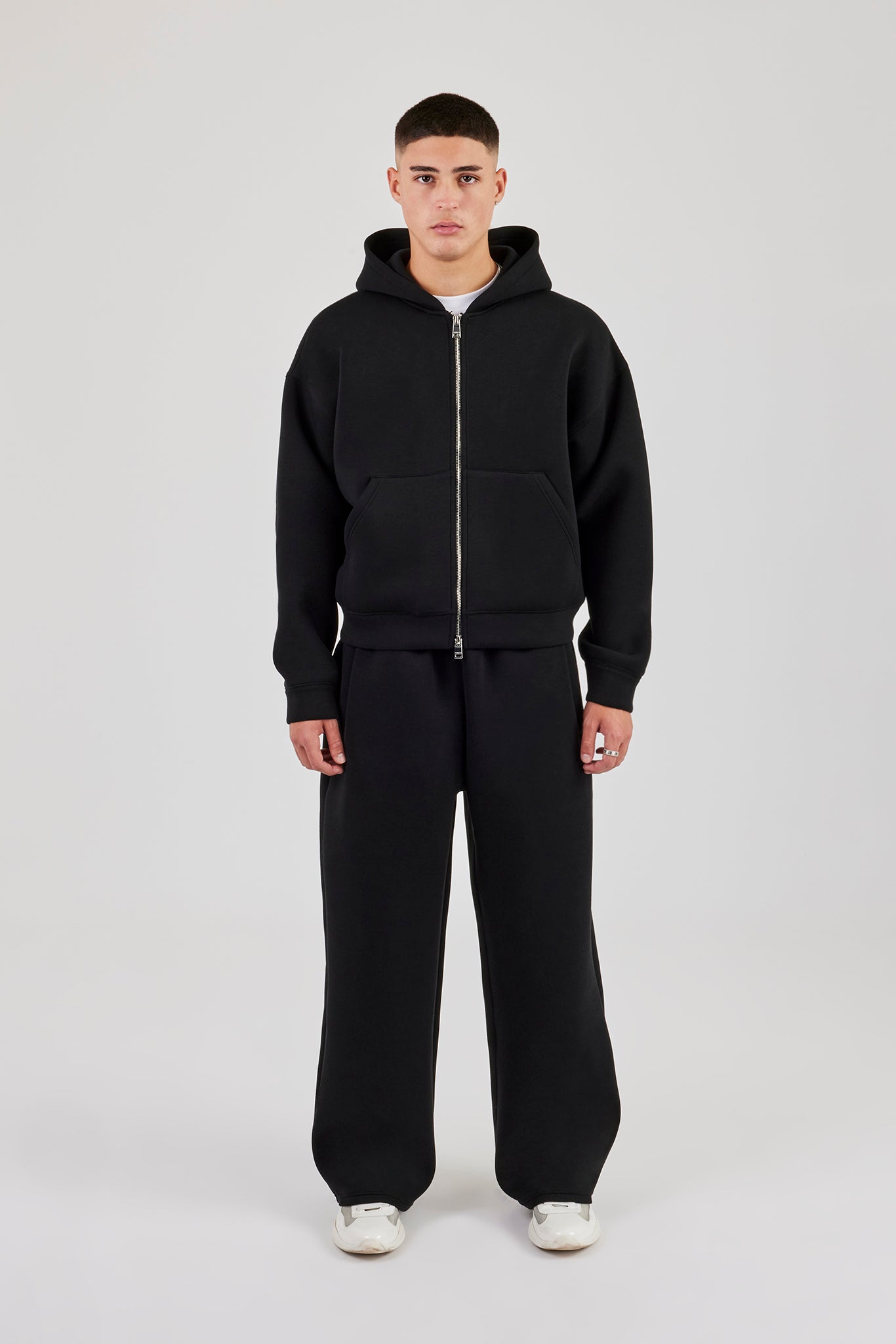 Boxy-Hoodie aus Scuba mit Reißverschluss und Baggy-Fit-Hose - Schwarz