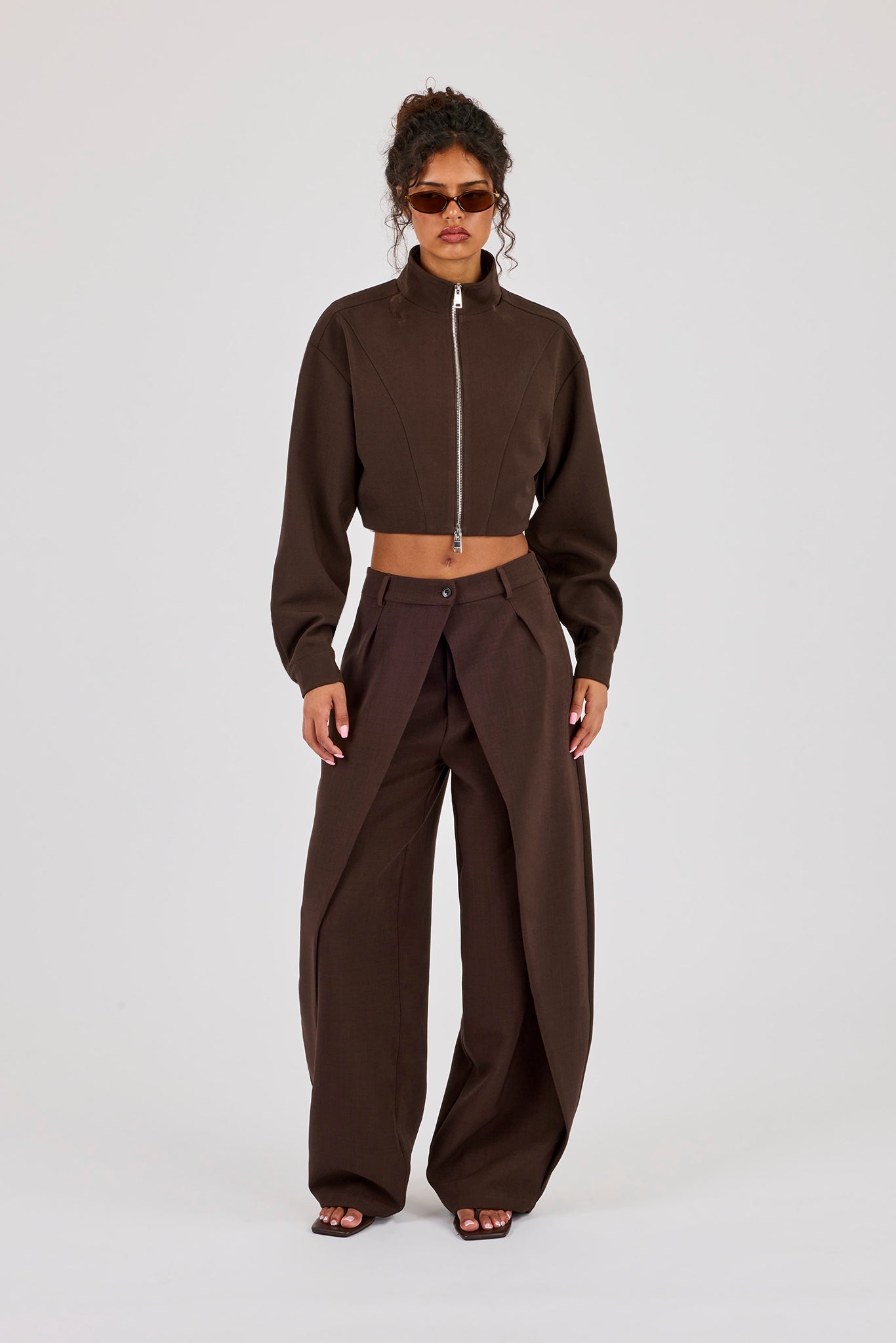 Woven Seam Detail Jacket & Double Pleat Barrel Leg Trouser - Chocolate
