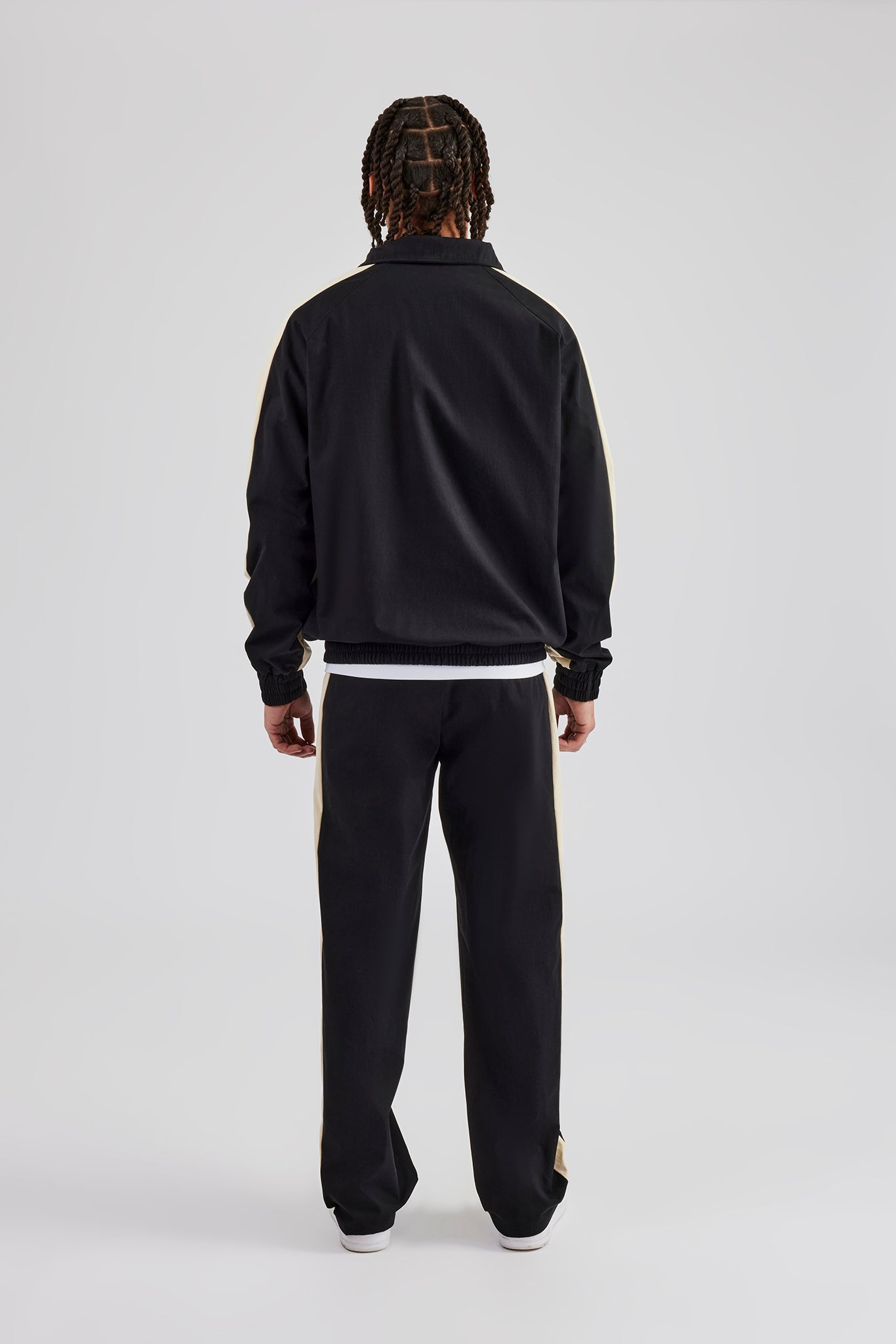 Jogginghose aus Nylon mit Kontraststreifen und geradem Bein - Schwarz